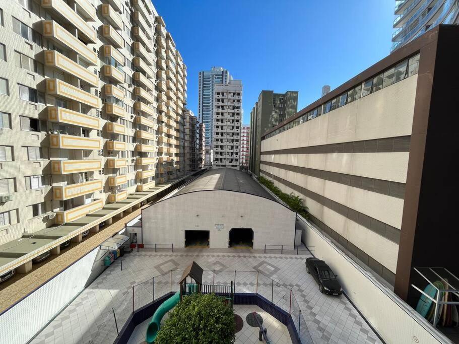Apto Pé na Areia no Gonzaga - Recém Reformado!