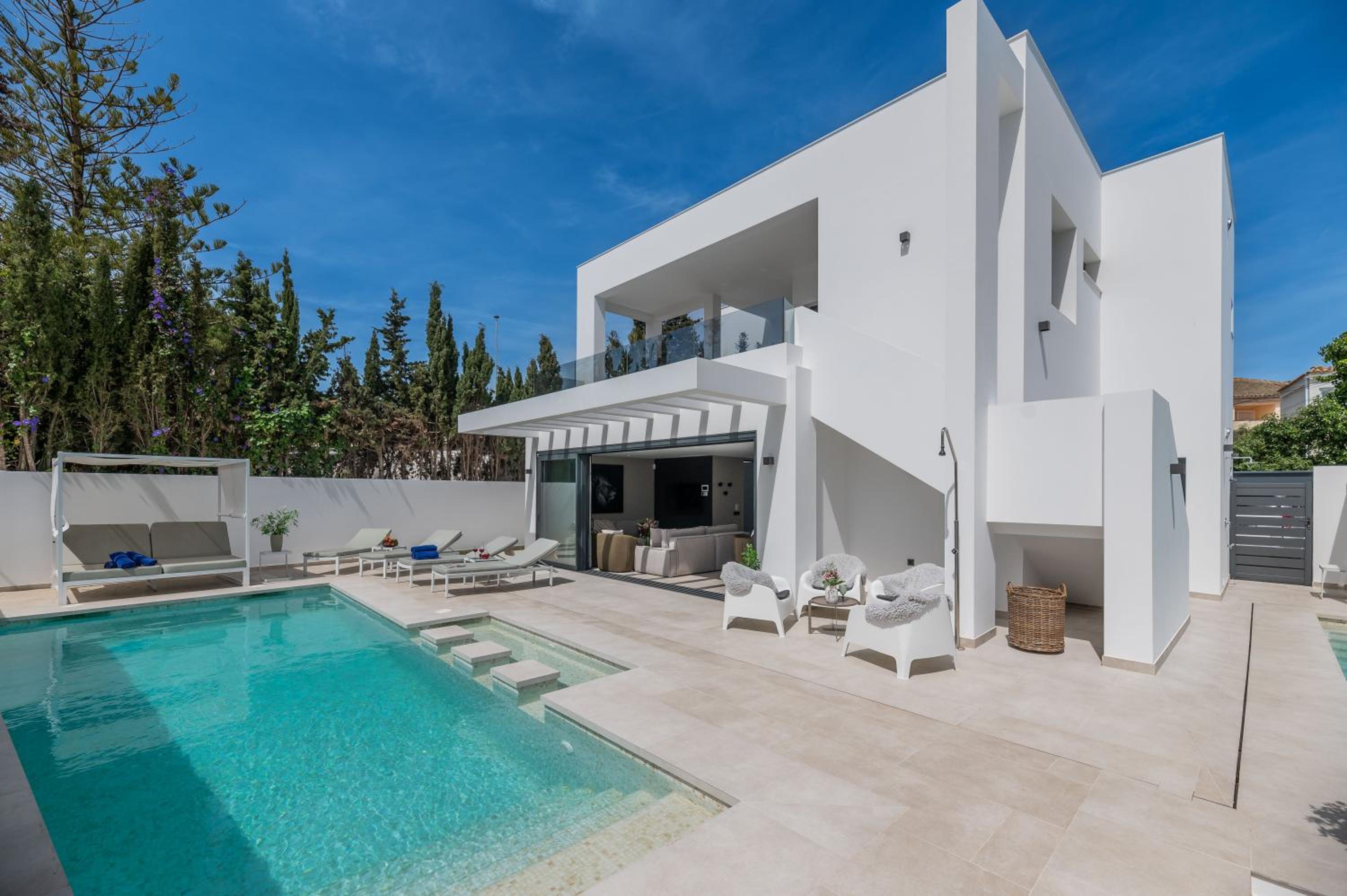 VACATION MARBELLA I Villa Marbesa White Pearl, Two Private Pools, 3min walk to the Beach, Fastest WiFi, Built in 2024 view 3