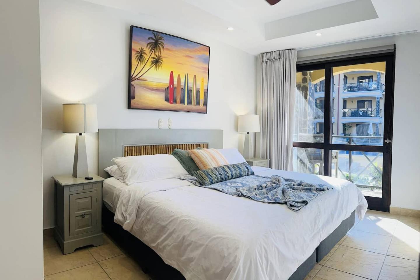 Direct Beach & Pool Access l 247 Security