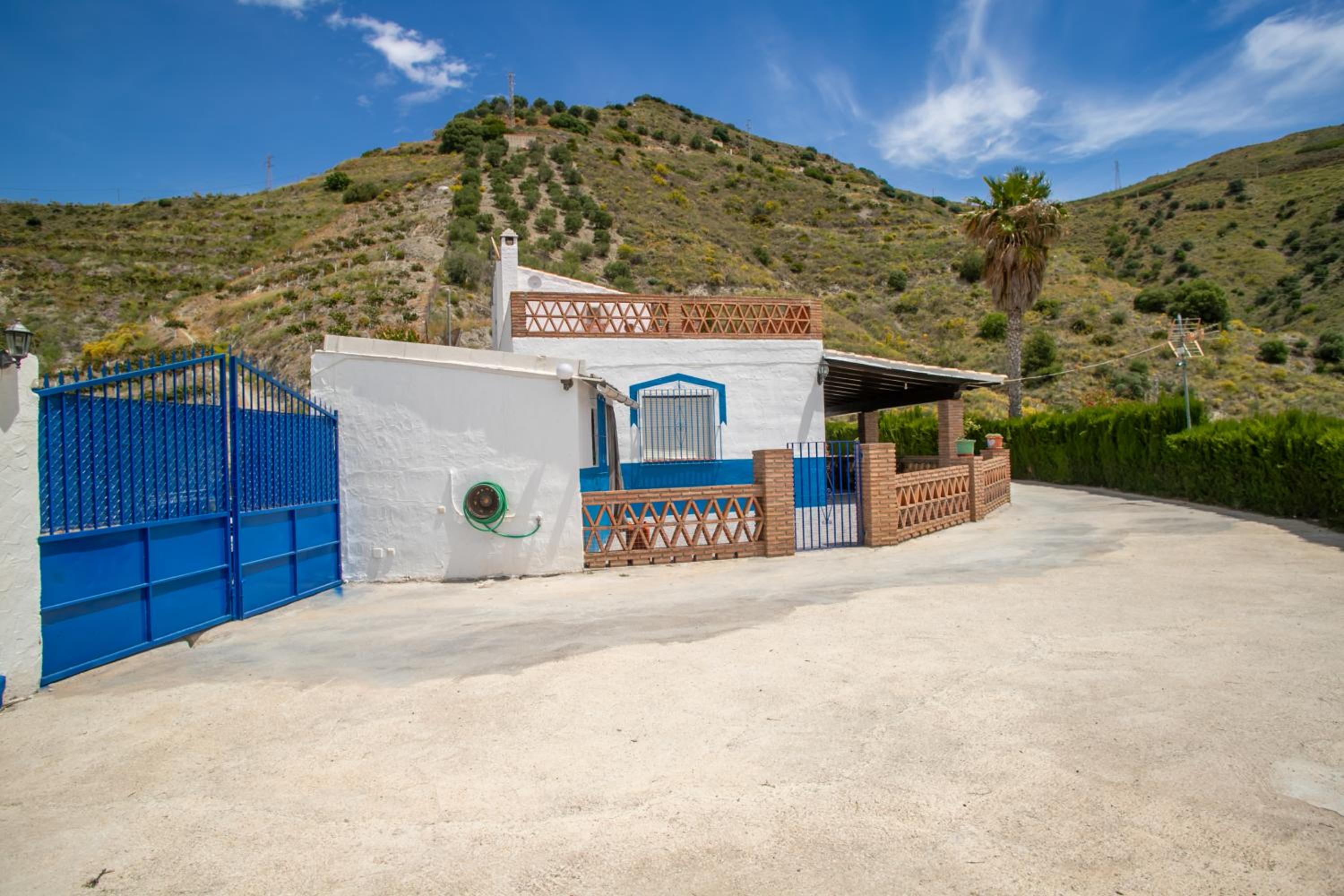 Cortijo Rural con Vistas al Mar y Silencio Natural view 3