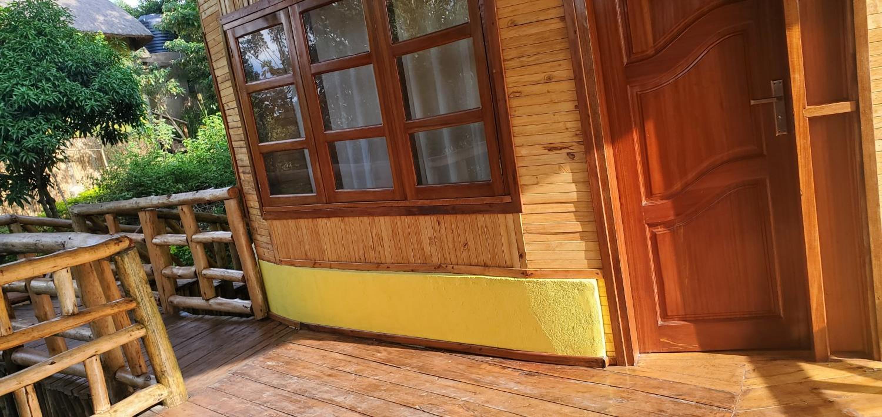 Kibale Tourist Safari Lodge