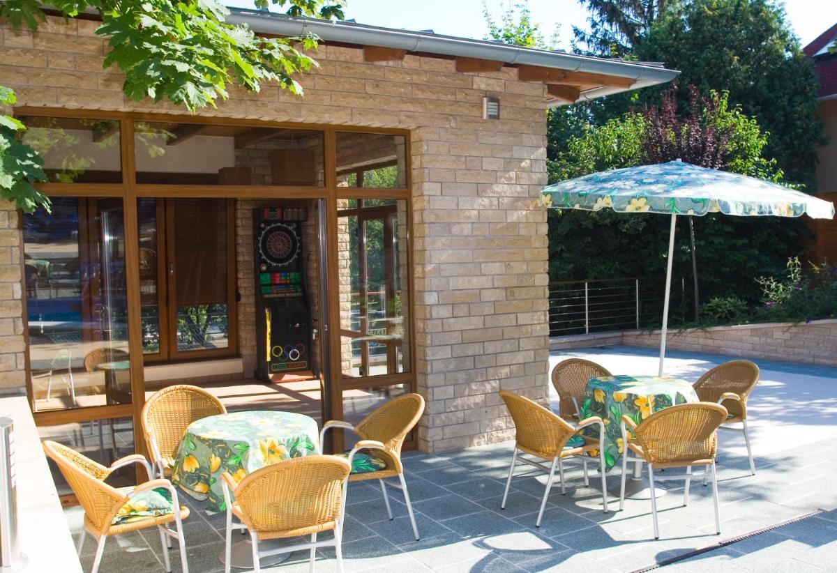 outdoor BBQ area