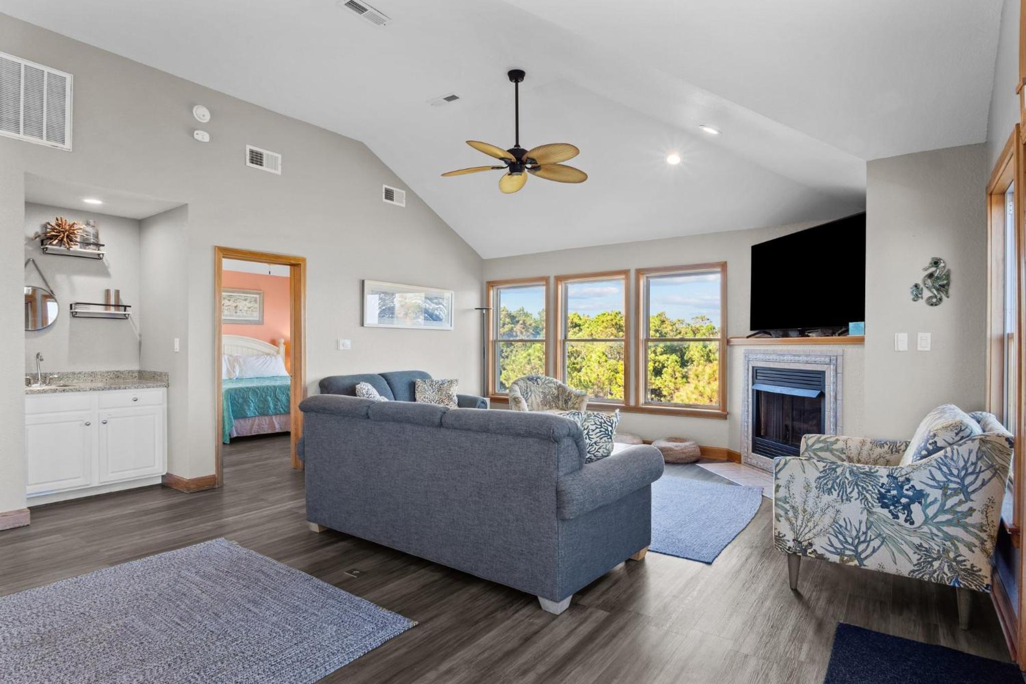 7150 - Fintastic Waves by Resort Realty view 5