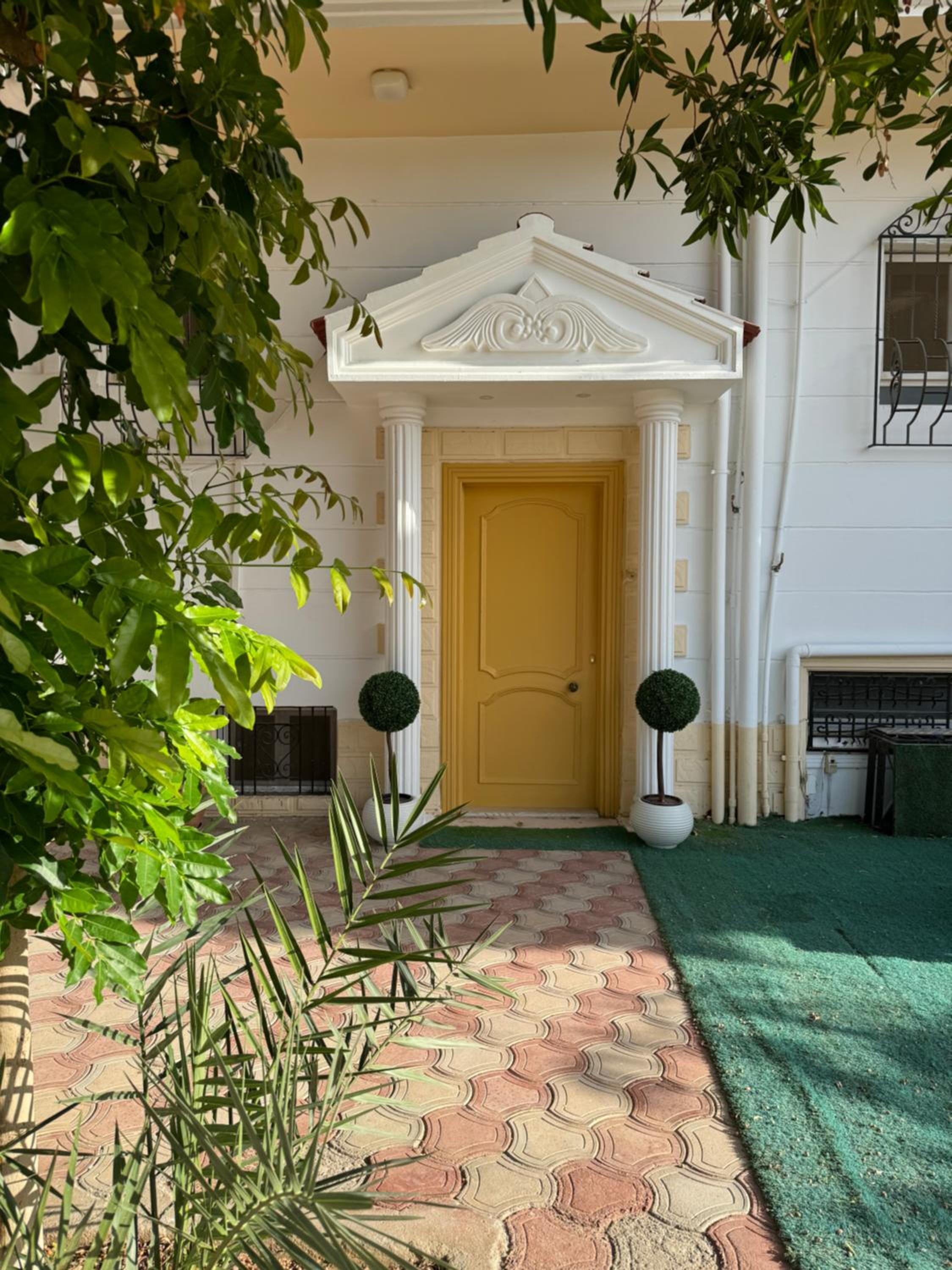 Sunnyside Villa