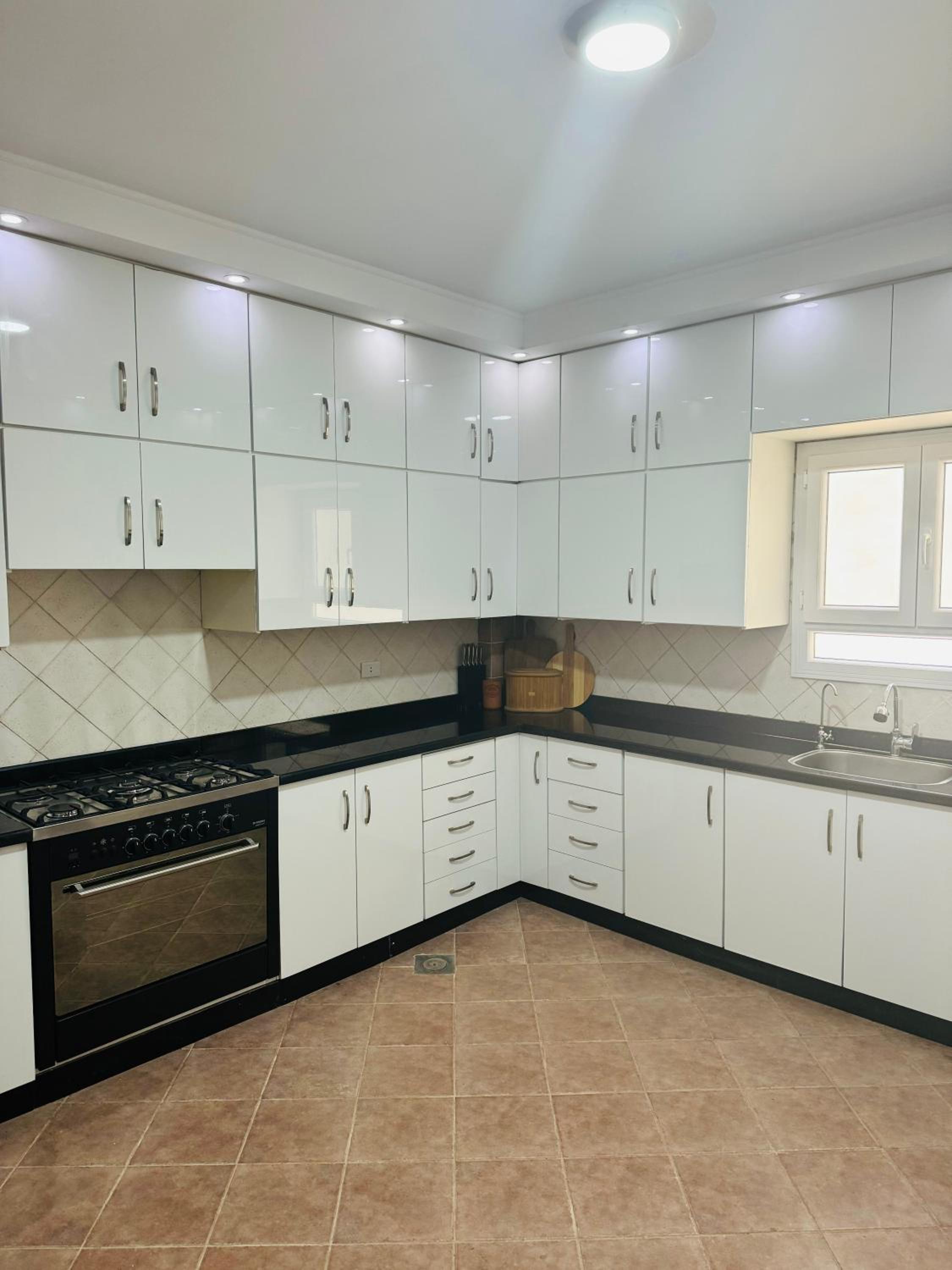 Sunnyside Villa