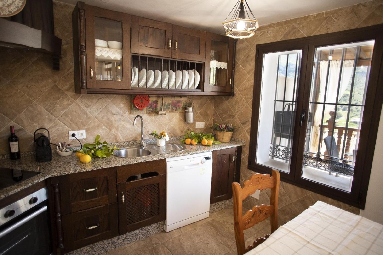 LA POSADA DE LA MUELA - Property Image 38