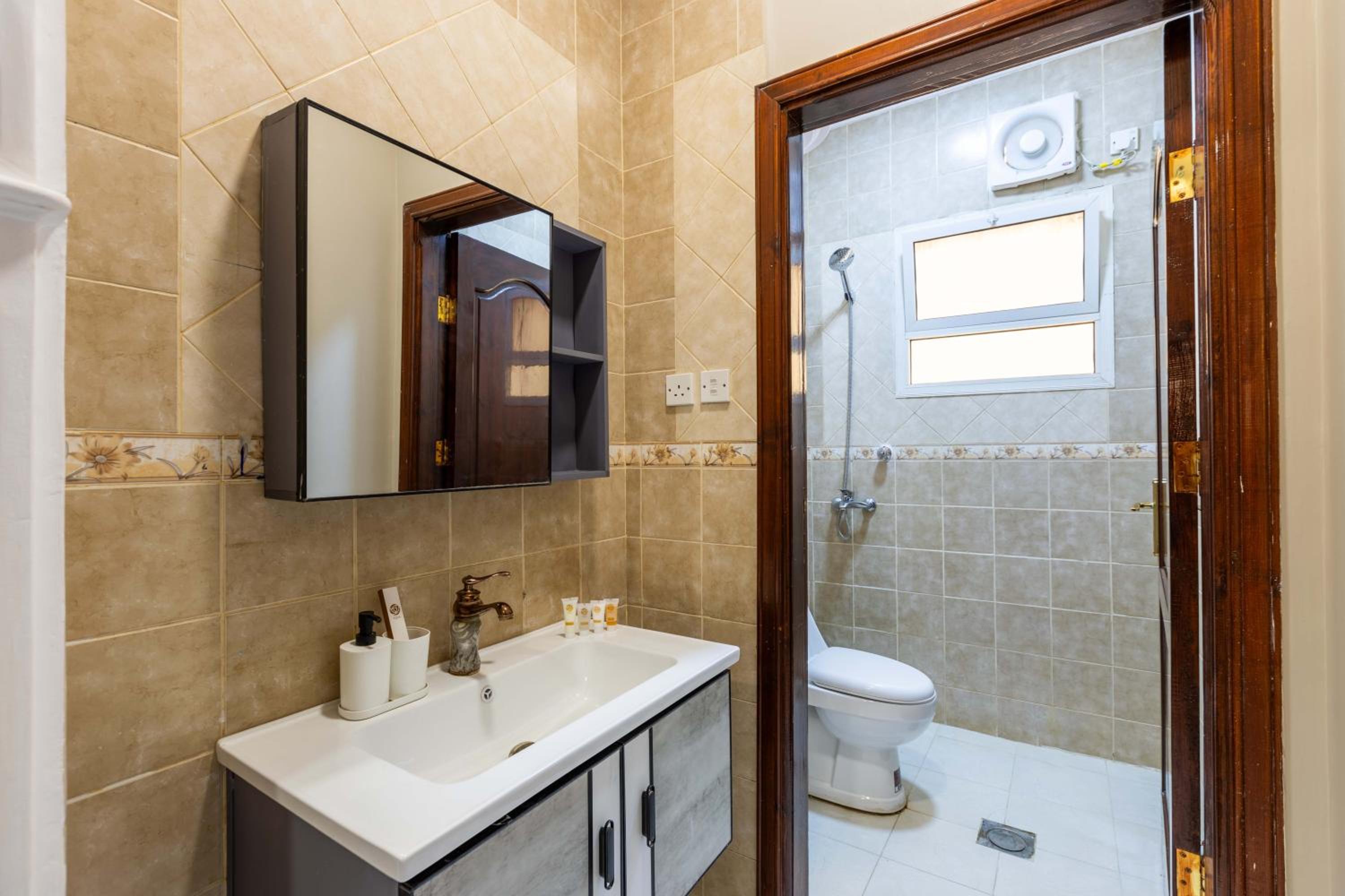 Al-Rajhi Luxury Modern Flats view 4