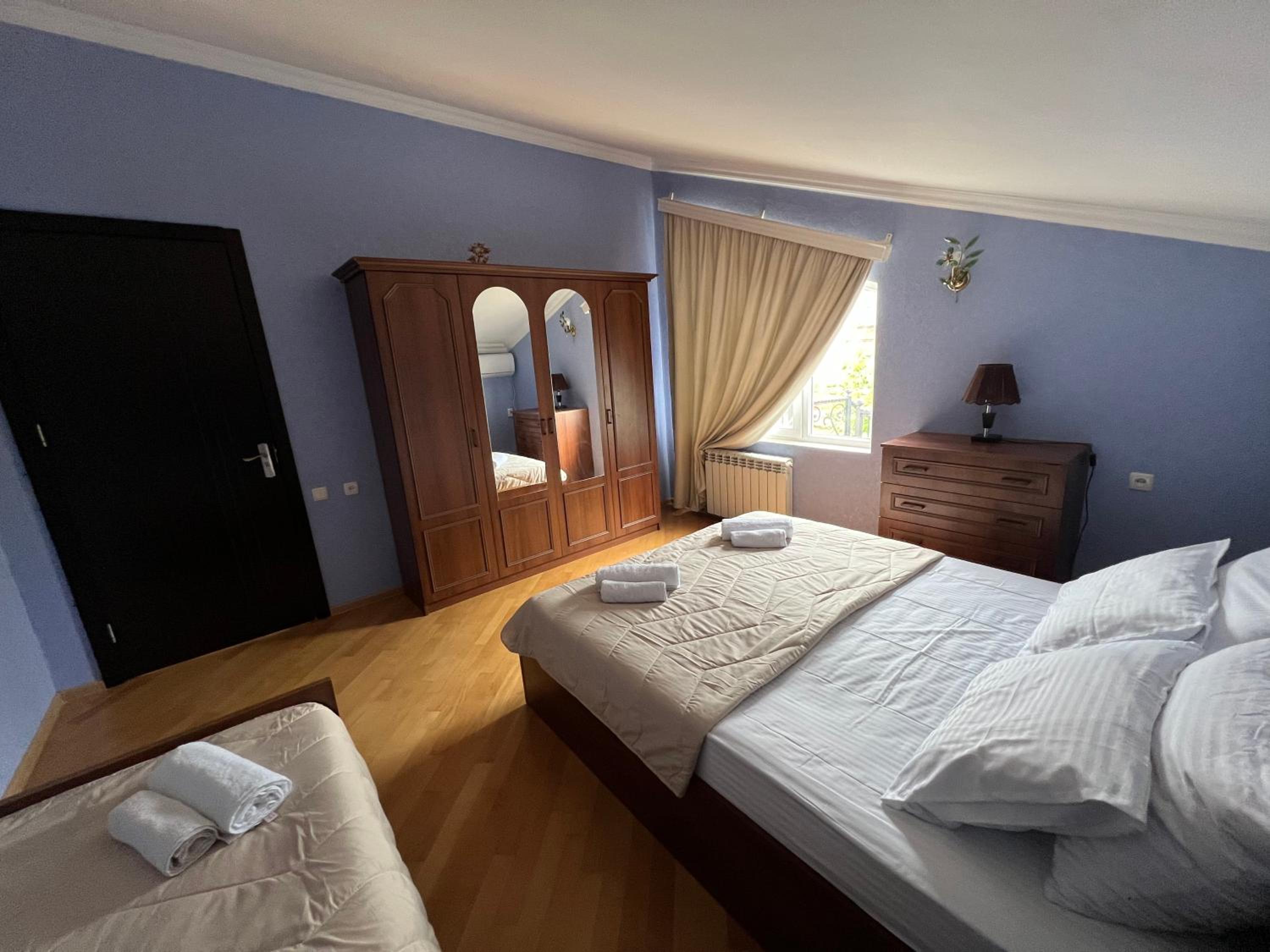 Guesthouse Emilya