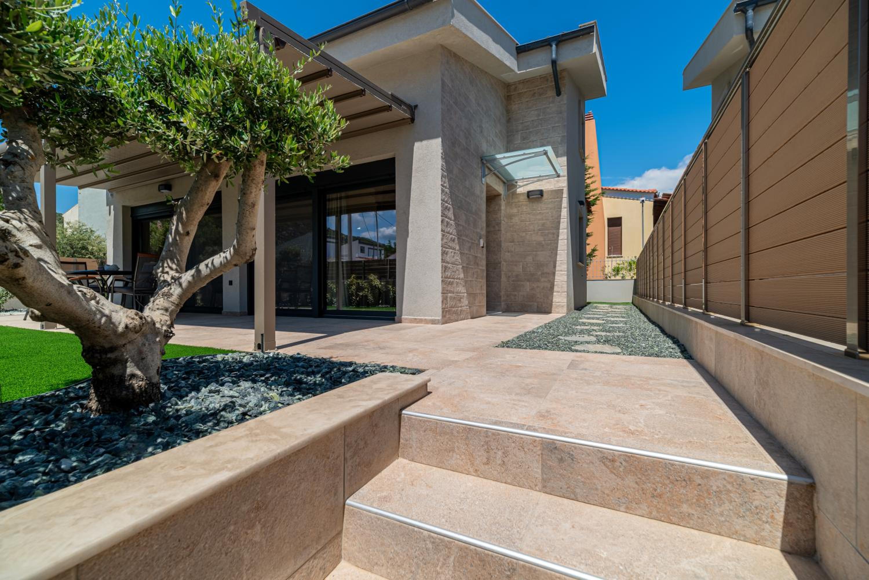 Analemma Luxury Villas view 4