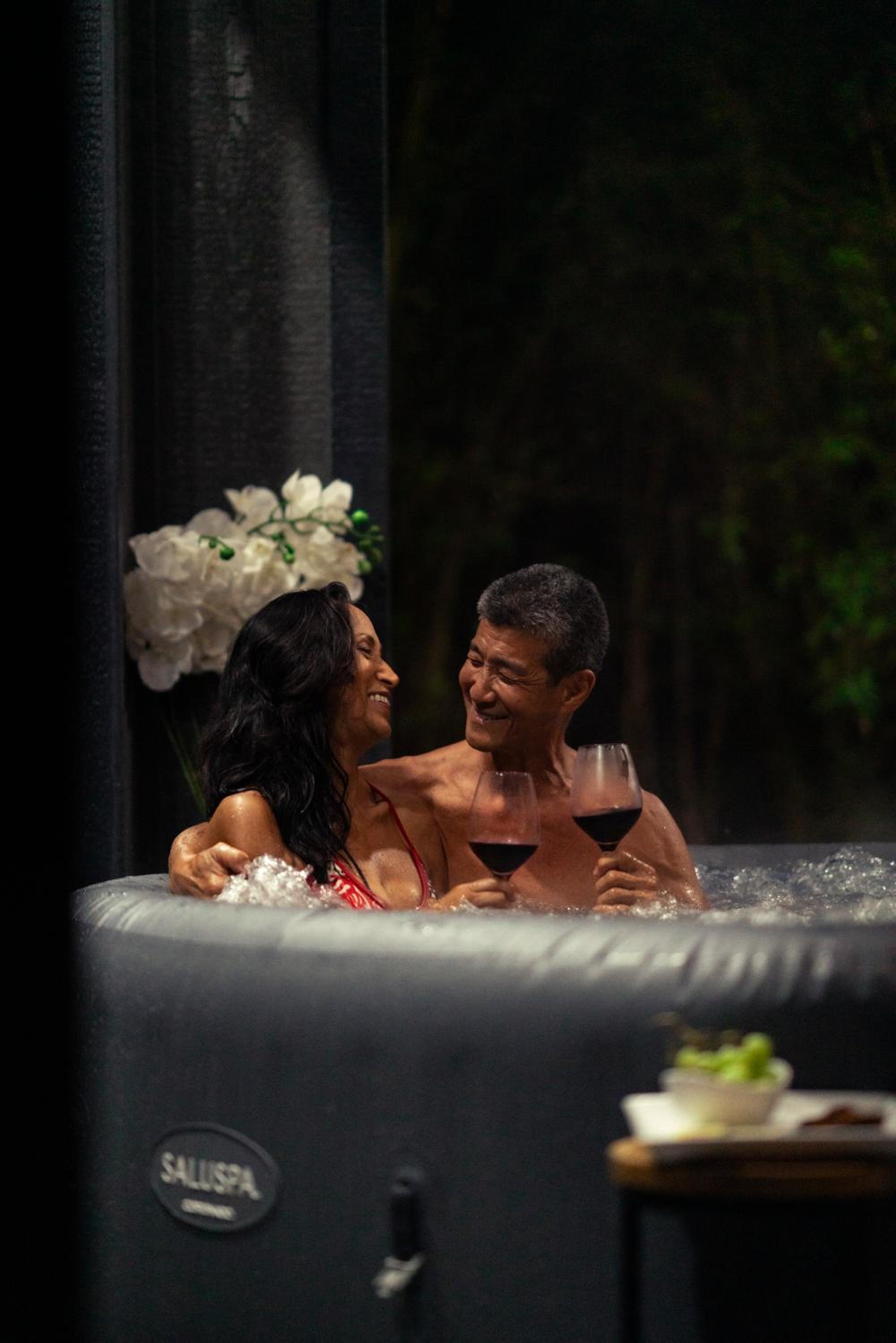 5-Star Luxury Sauna-Spa Retreat Near Volcano Nat'l view 4