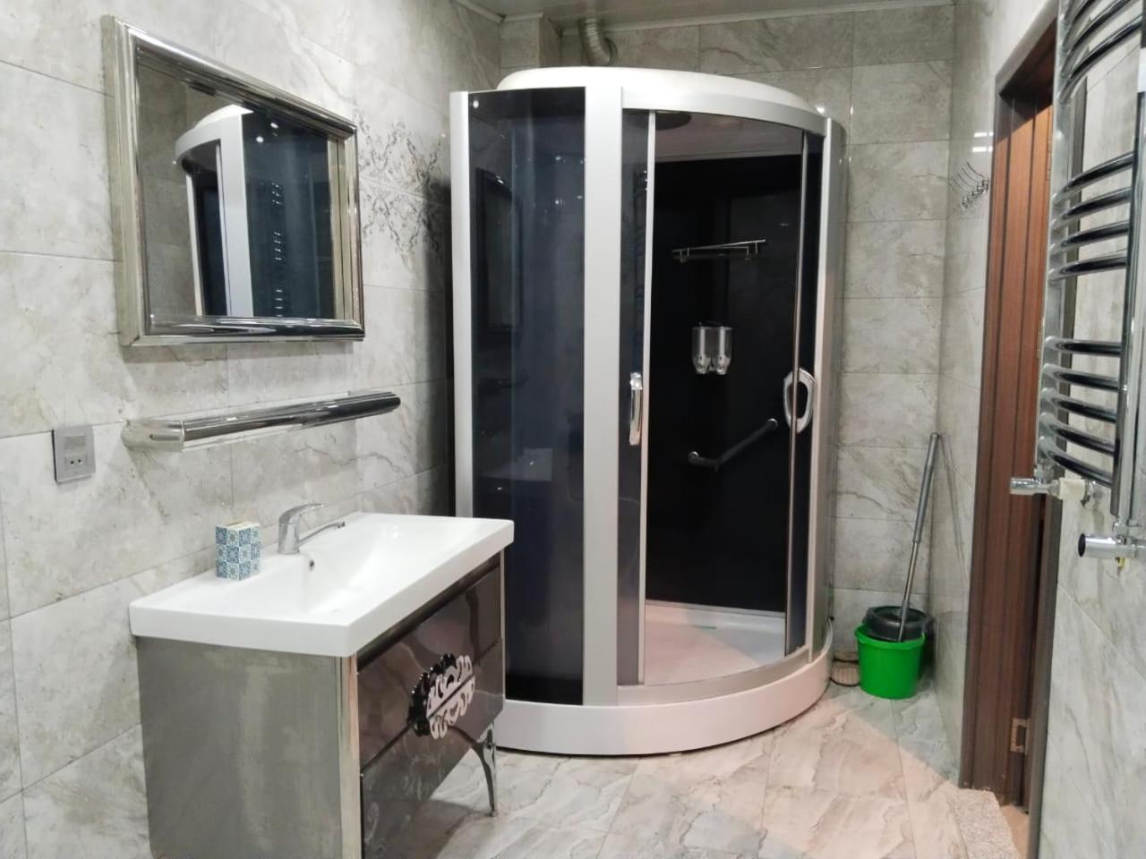 2 Bedrooms Apartment on 28 May Metro