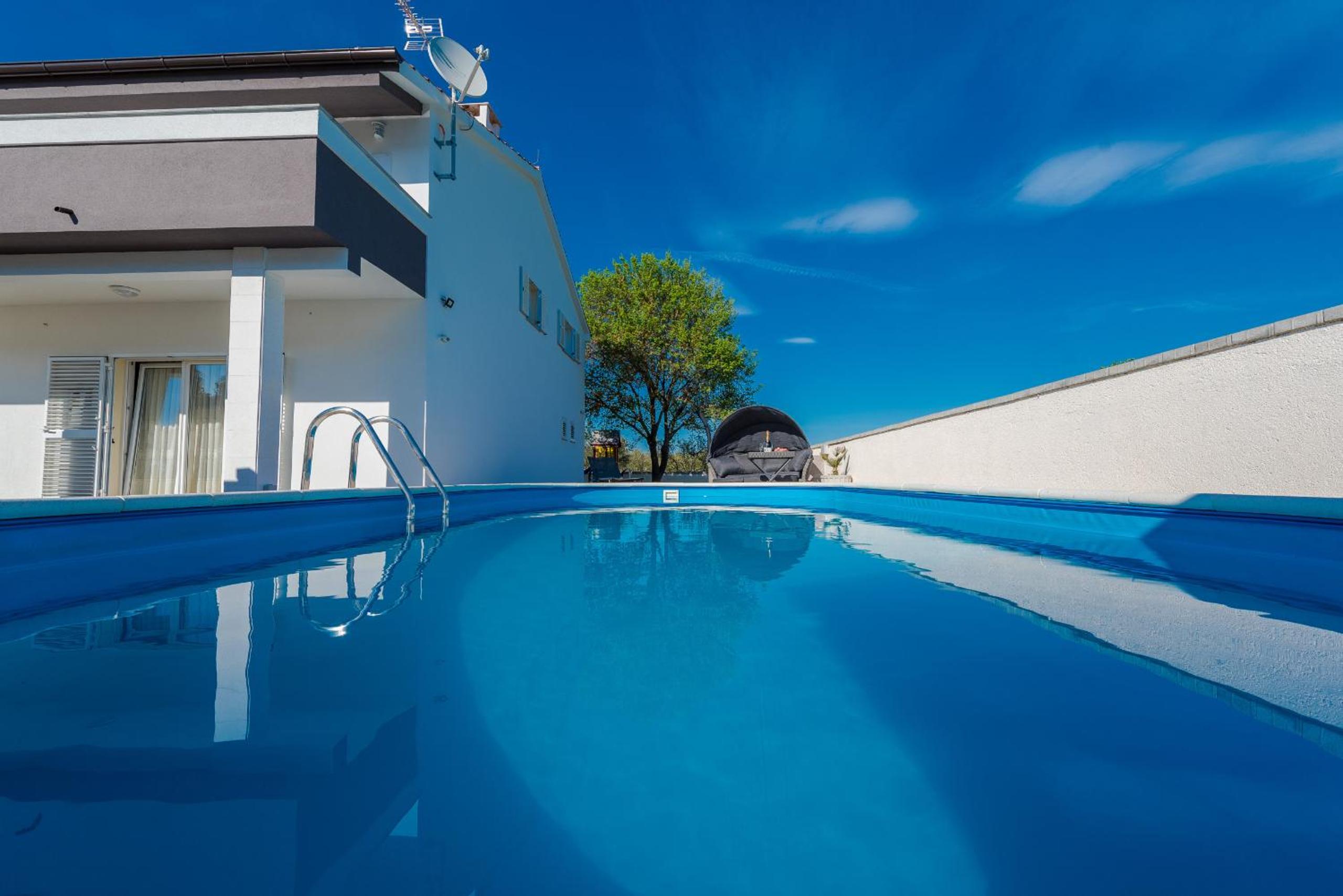 Beautiful villa Horizon view 2