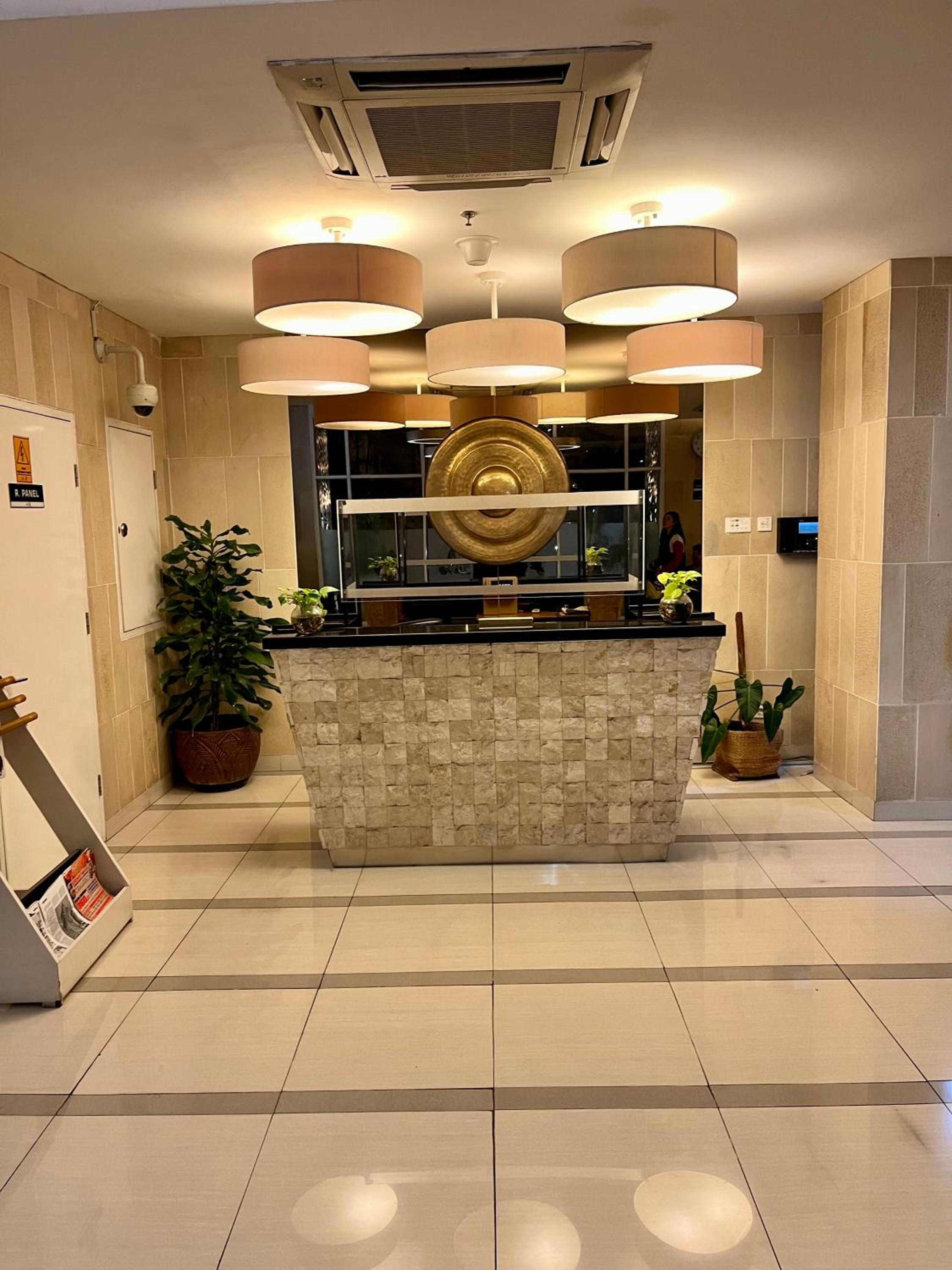 Hotel 2BR Big Lt 6 Parahyangan Residences - Image 1