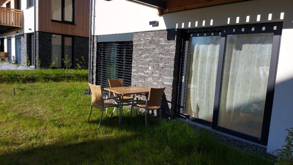 Lipno Apartments BERGMAX, Ski Areál Lipno 16min dojezd - Resort Malé Lipno s terasou a zahrádkou, parking free
