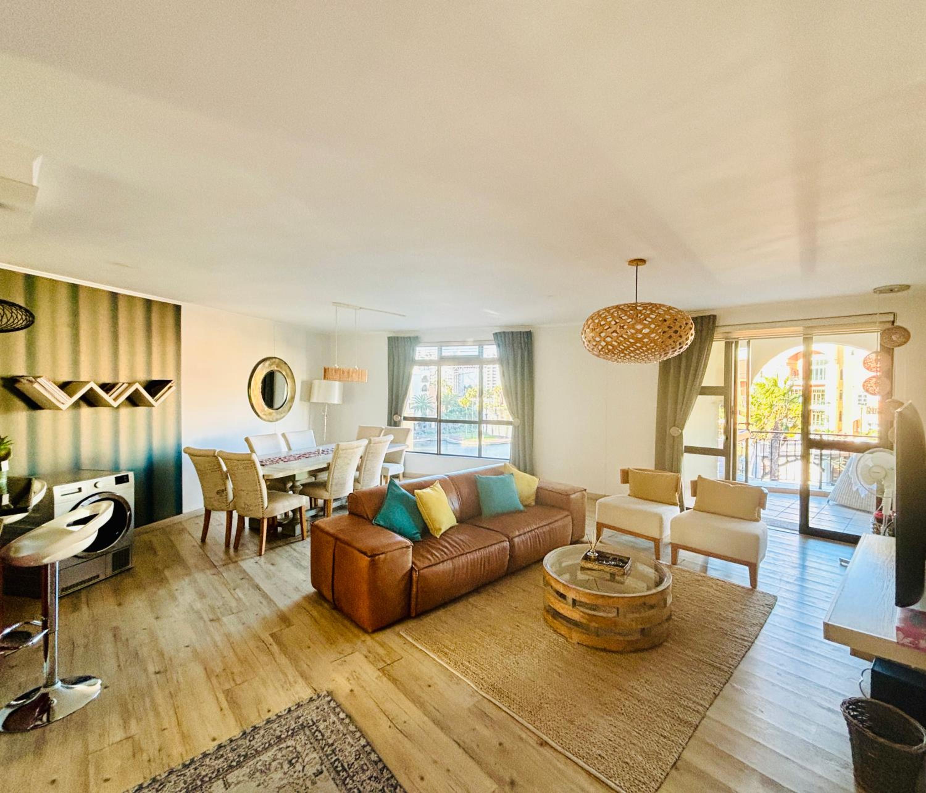 ZALS -Luxury Accommodation Island Club Century City view 2