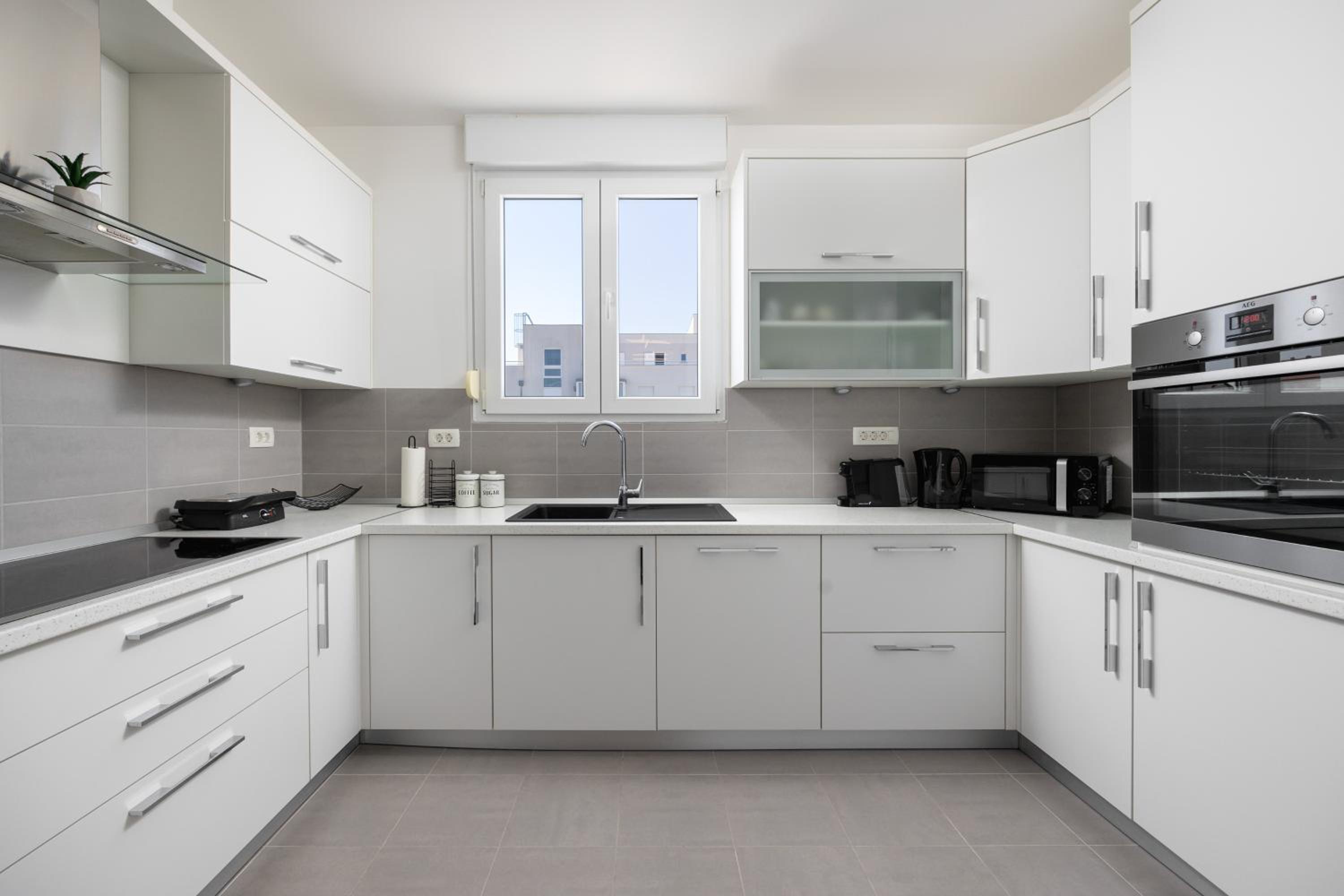 Rose Penthouse Apartment Split