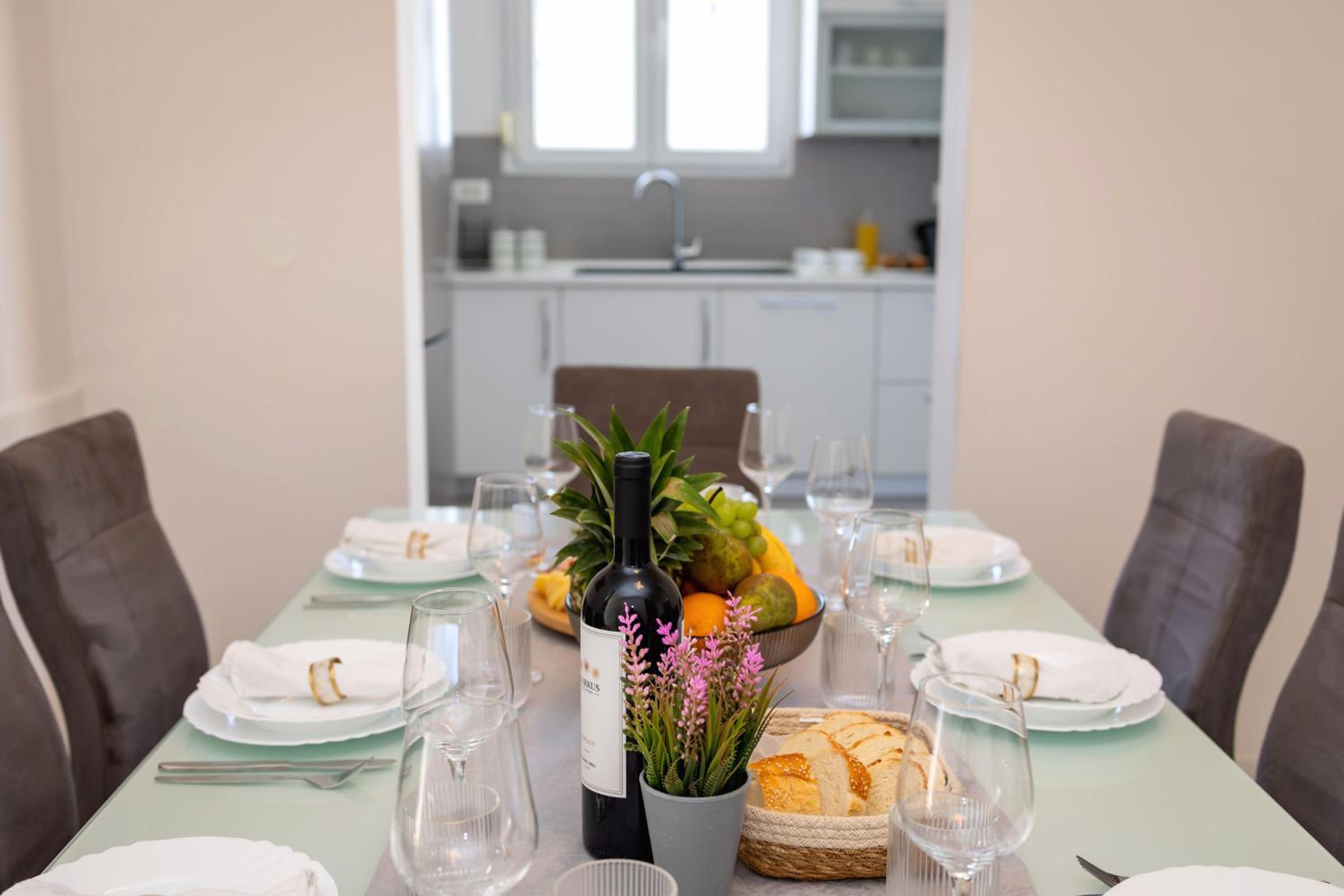 Rose Penthouse Apartment Split