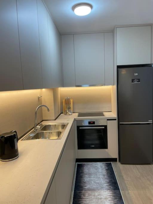 Luxury apartment next to US embassy
