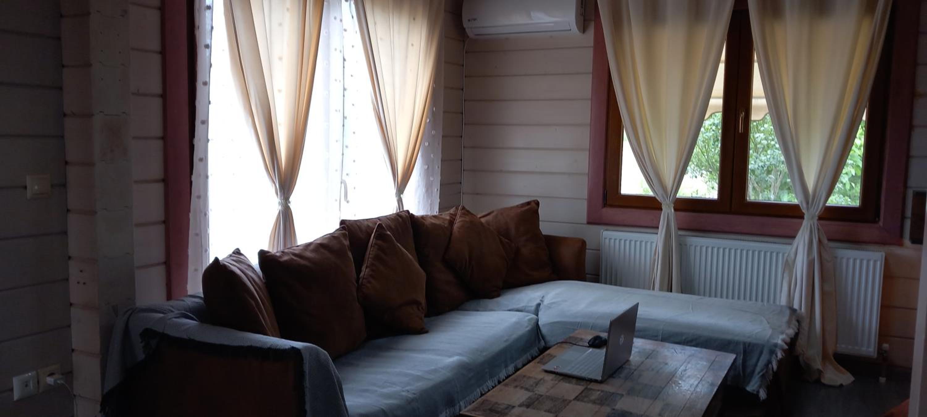 WOODEN HOUSE