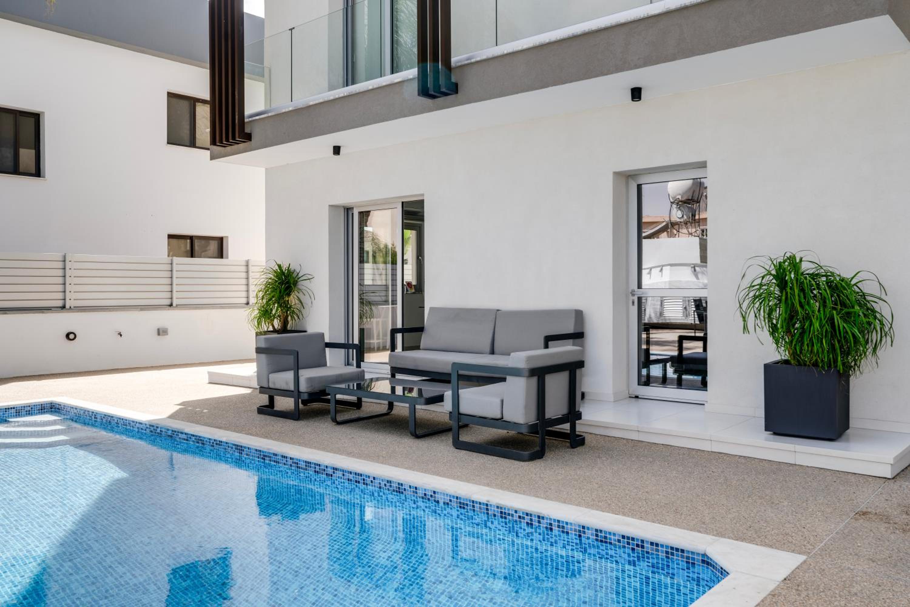 Valerian Palm Villa - Napa's Secret Escape