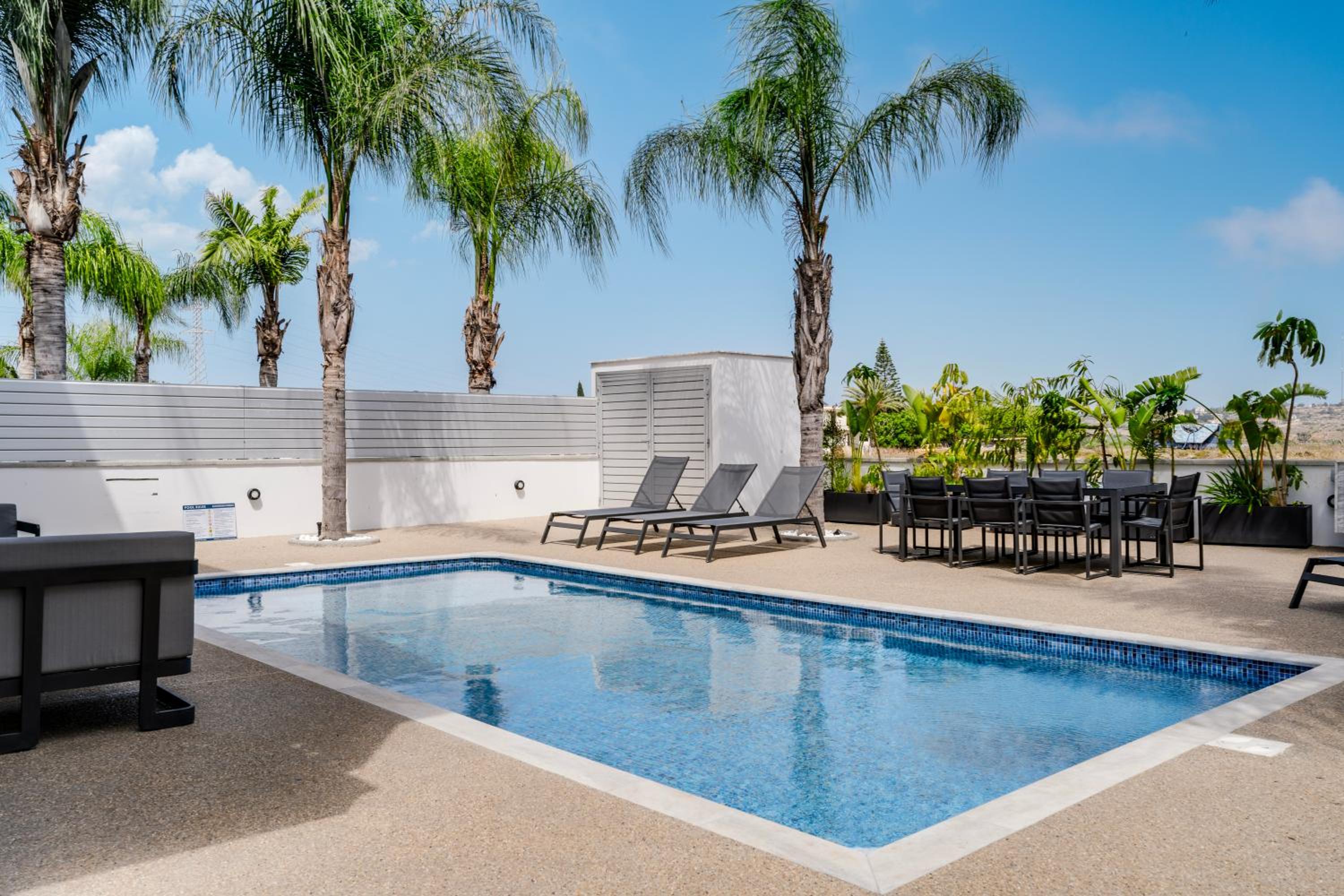 Valerian Palm Villa - Napa's Secret Escape