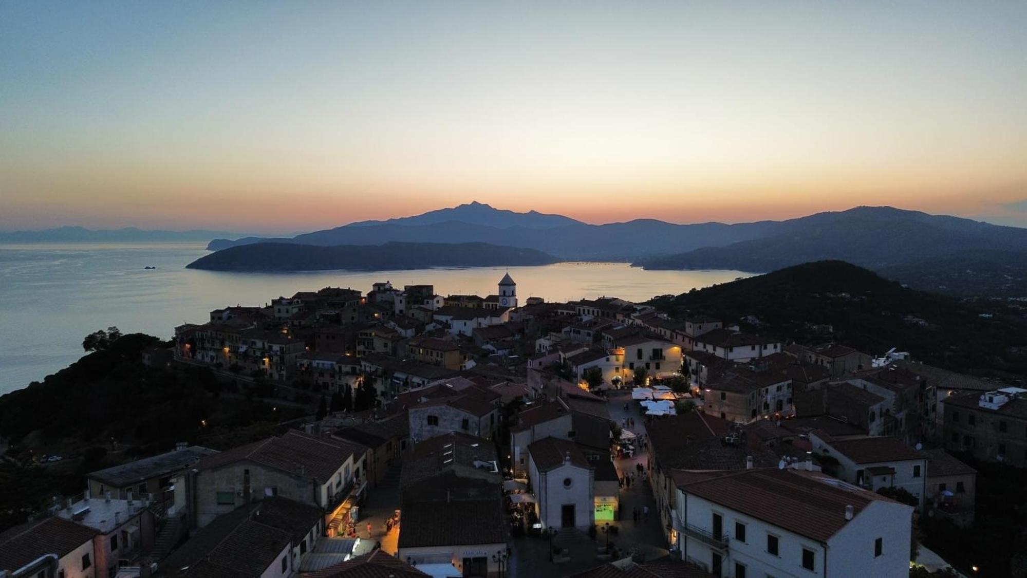 Casa Maddi Casa Vacanze con Vista Mare Vicinissima al Centro Capoliveri Isola d'Elba