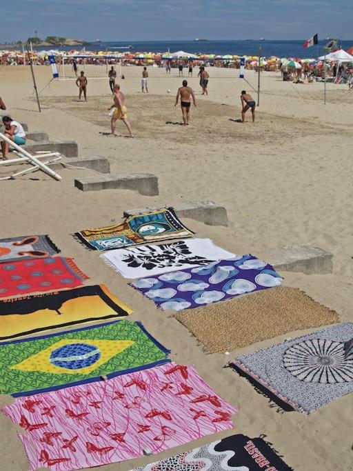 Elegant apt Ipanema by the Beach
