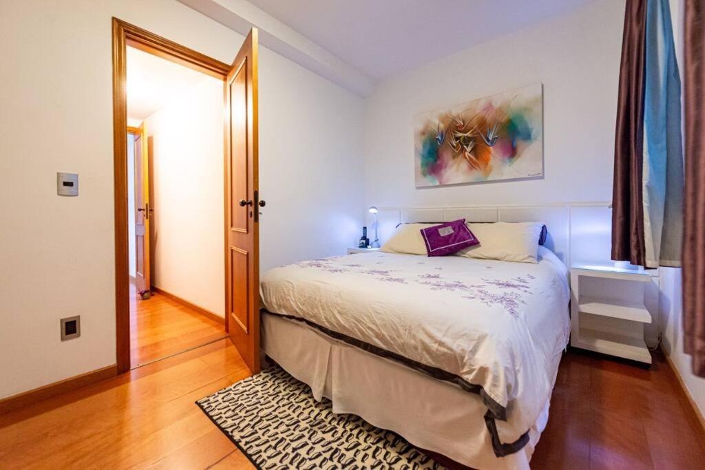 Elegant apt Ipanema by the Beach