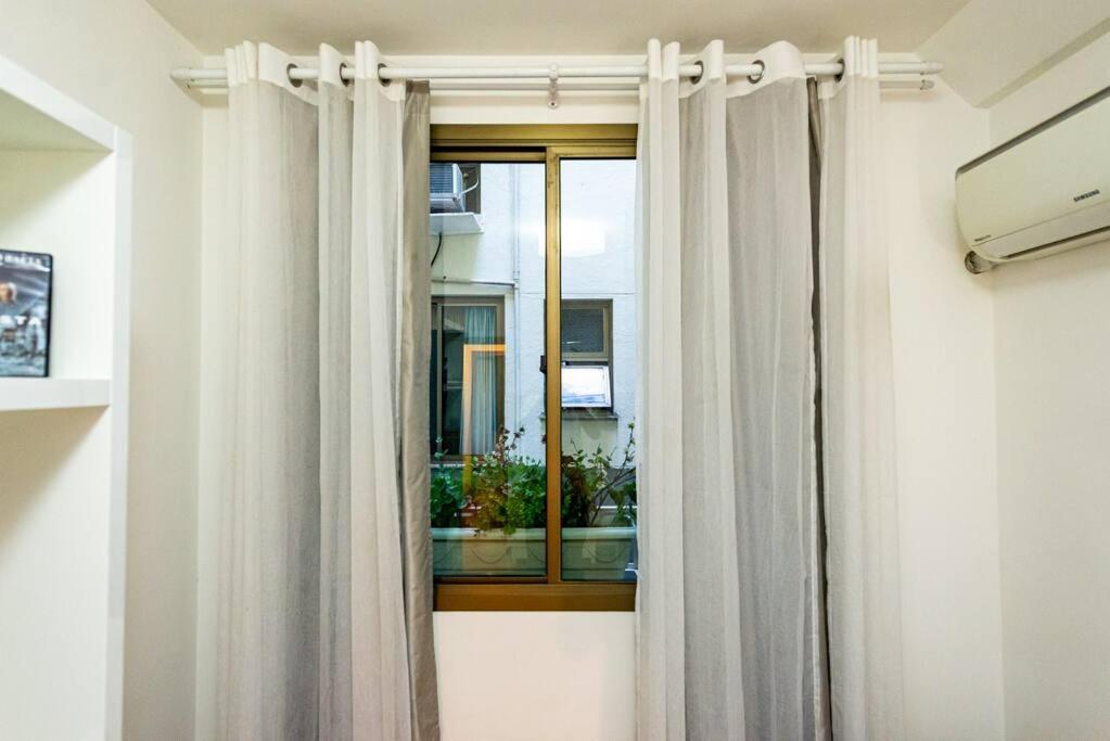 Elegant apt Ipanema by the Beach