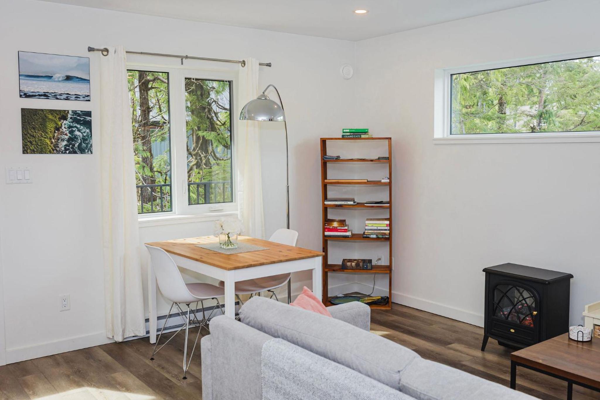 Float West Guest Suite