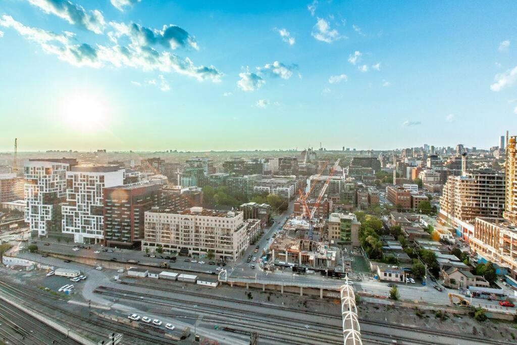 Stunning Condo DT Toronto