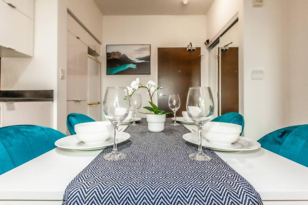 Stunning Condo DT Toronto