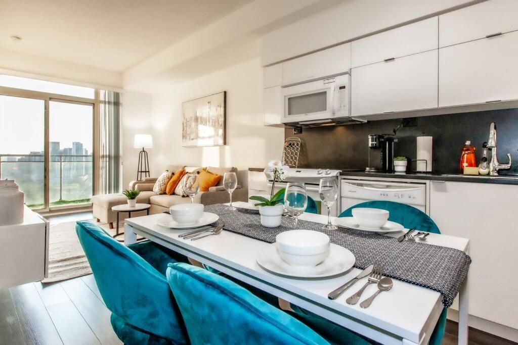 Stunning Condo DT Toronto