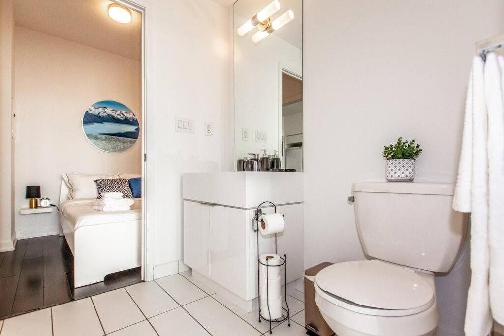 Stunning Condo DT Toronto