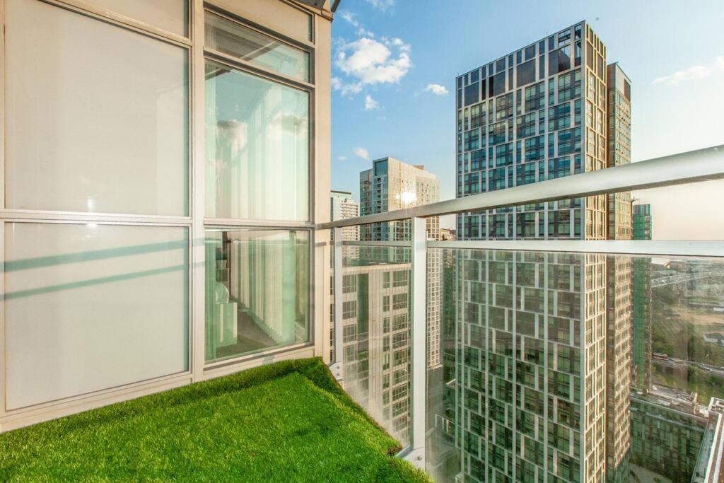 Stunning Condo DT Toronto