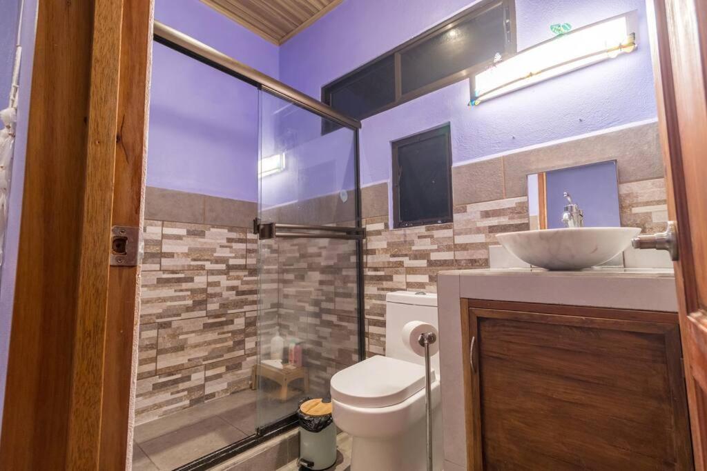 Ocean and Jungle views! AC, Wi-Fi, kitchen