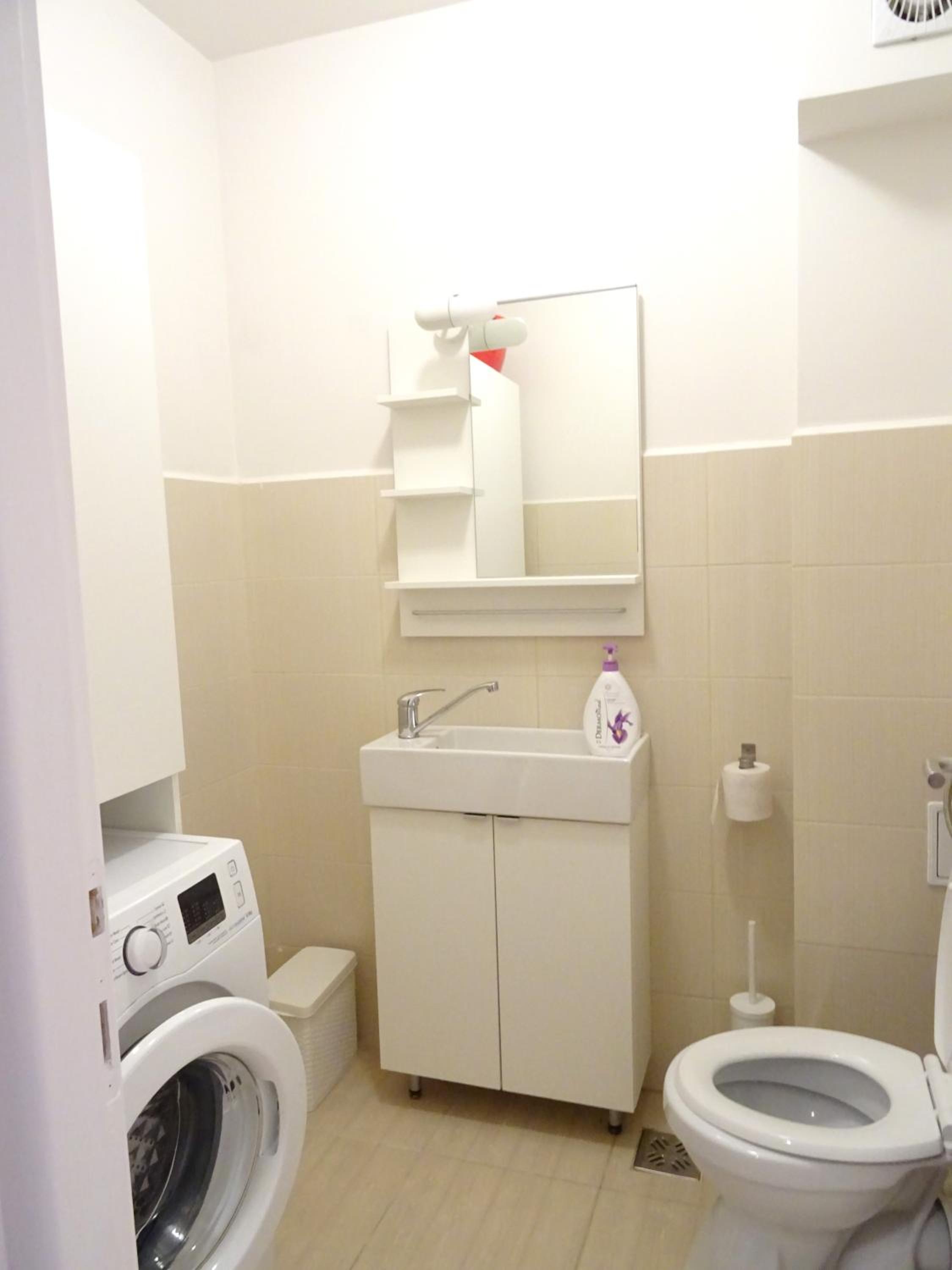 Smart Apartament Premium Tei - 110 mp, 4 Camere, Jacuzzi & Living Generos, Cameră Copii, Piatra Neamț