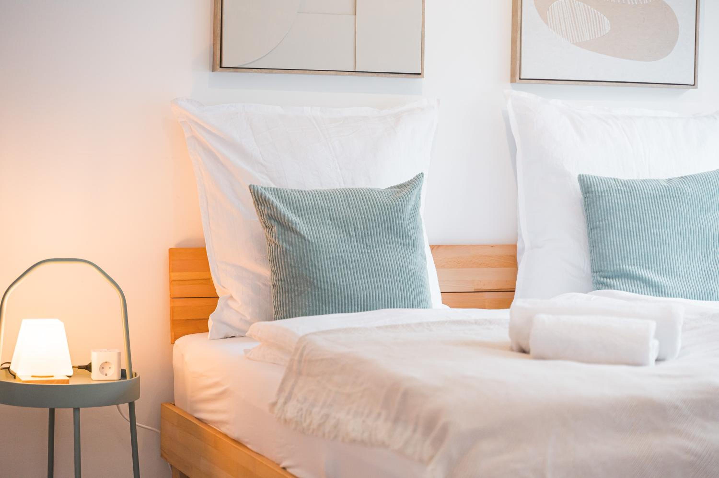 Zentrale Lage, zwei Schlafzimmer, Waschmaschine