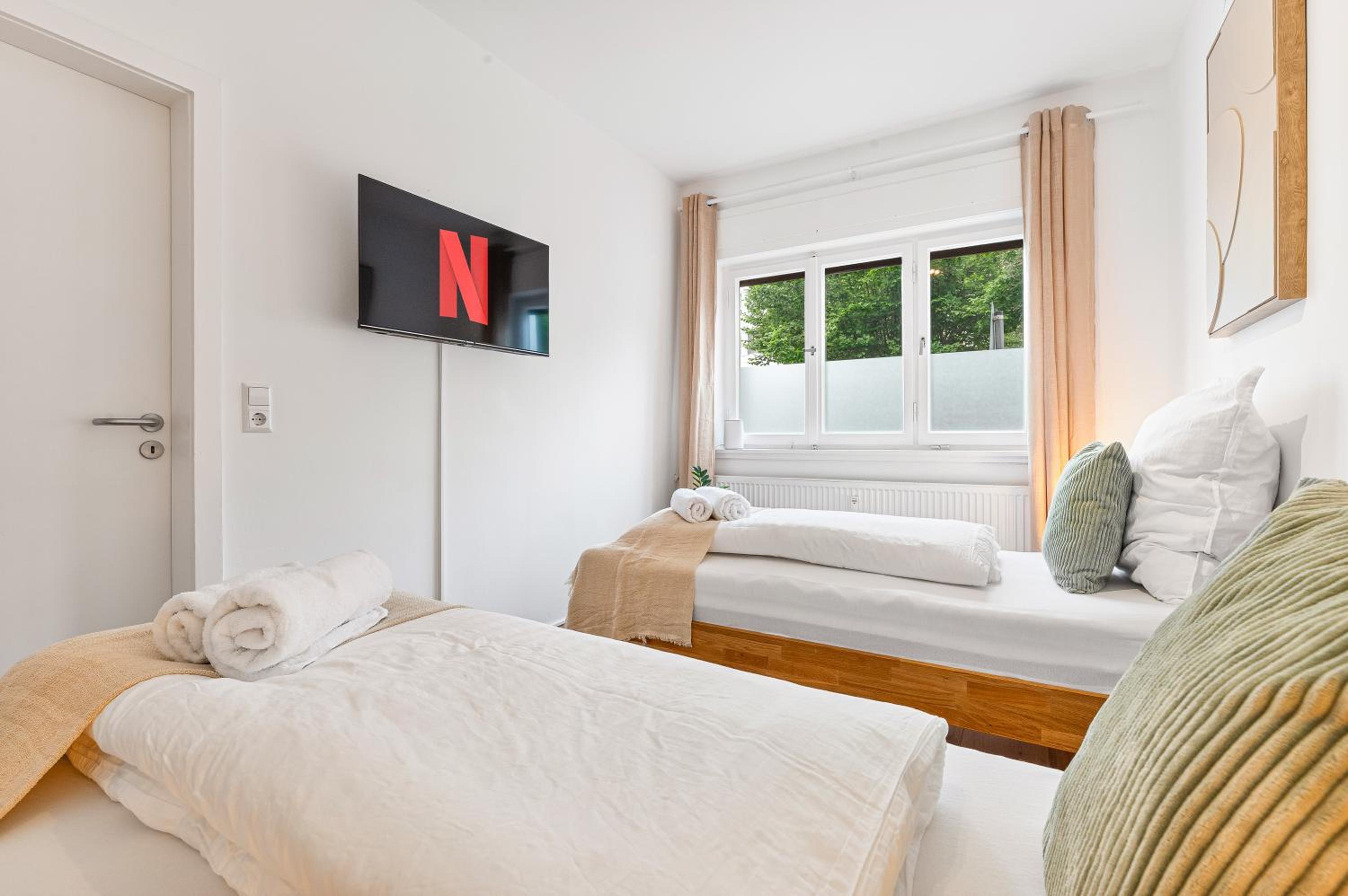Zentrale Lage, zwei Schlafzimmer, Waschmaschine