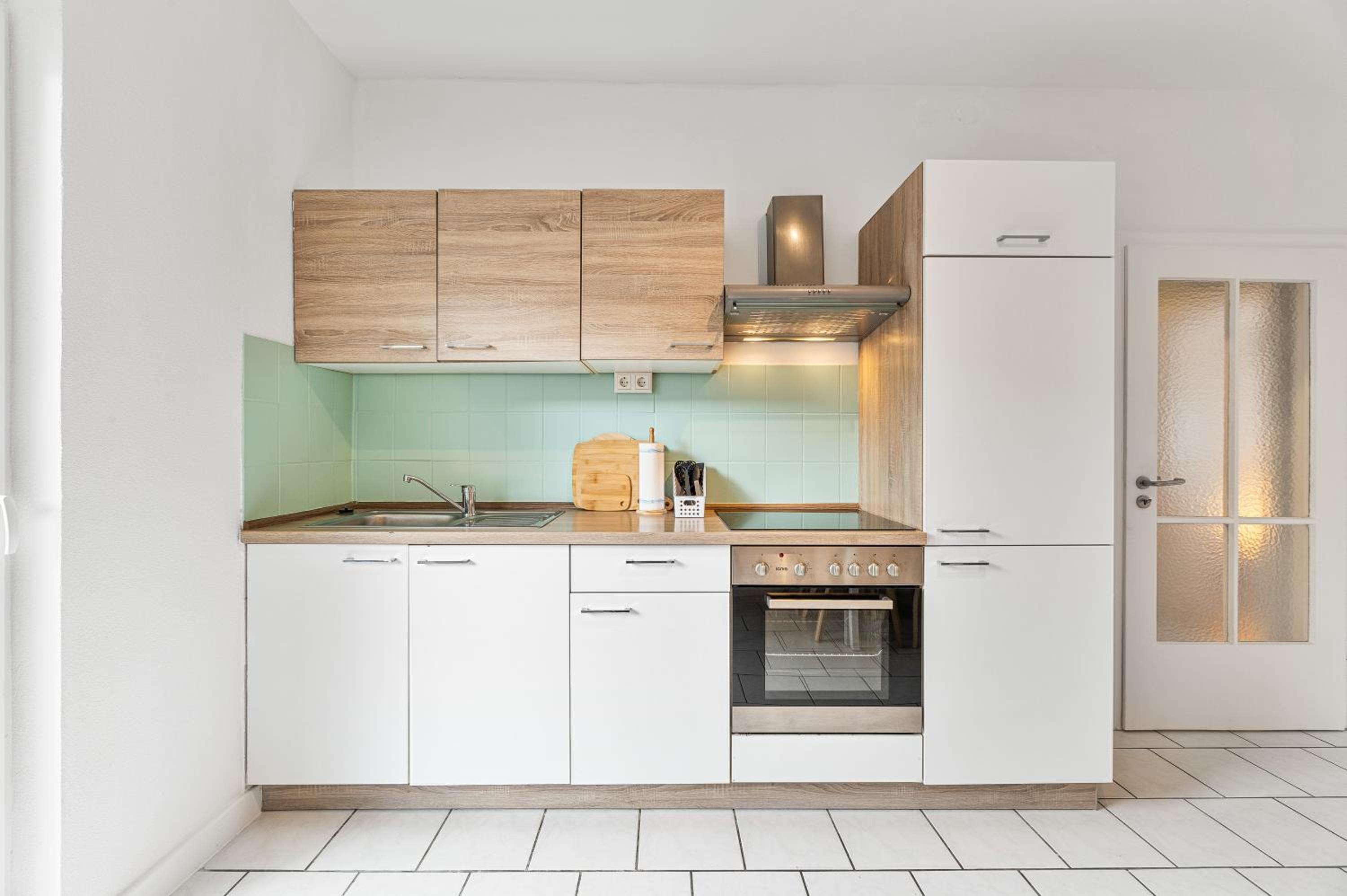 Zentrale Lage, zwei Schlafzimmer, Waschmaschine