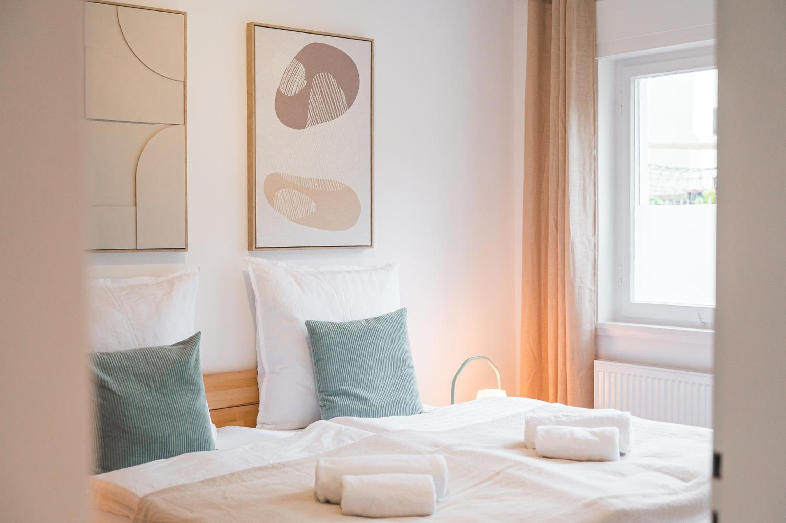 Zentrale Lage, zwei Schlafzimmer, Waschmaschine