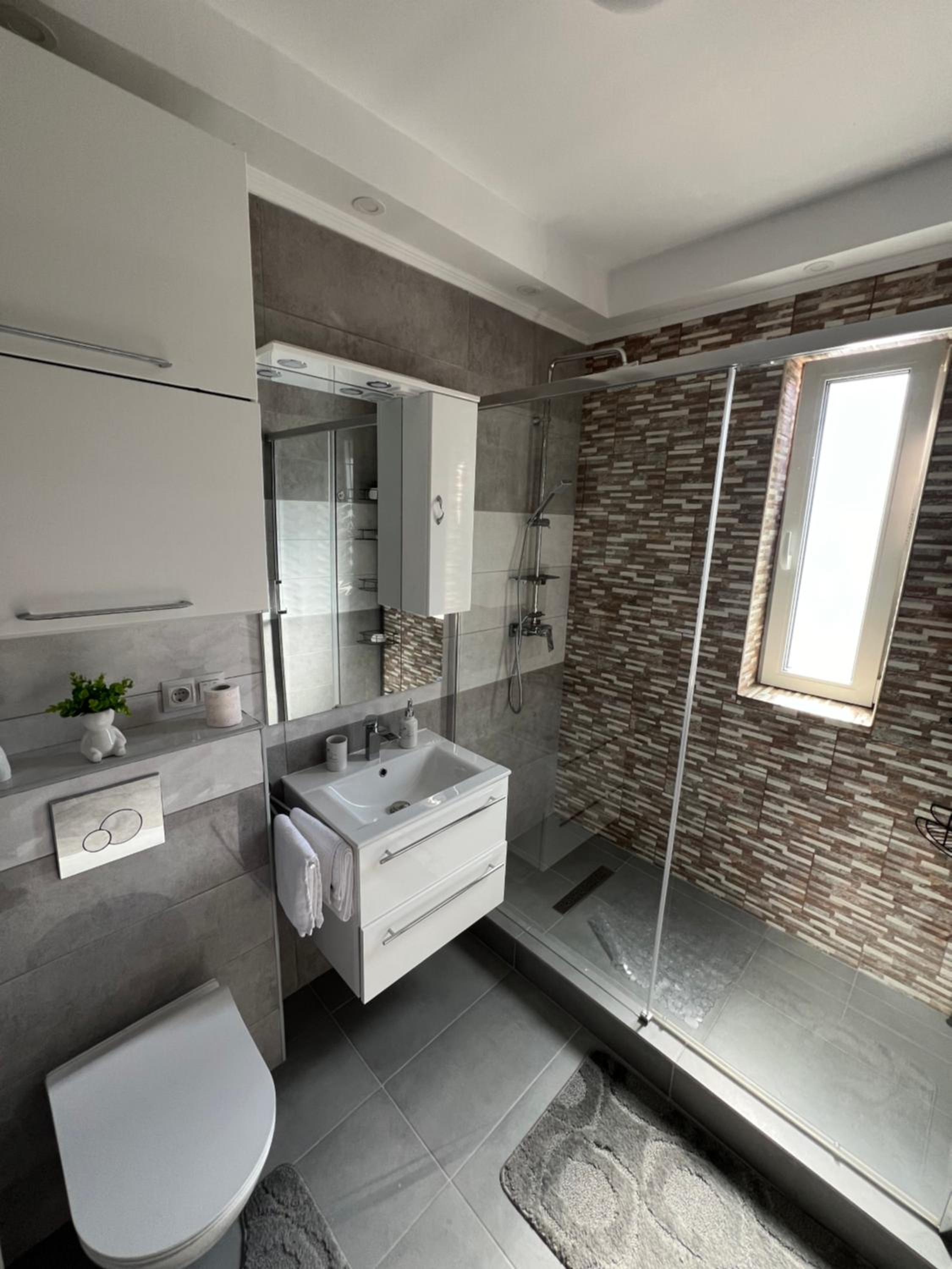 NexuS Apartments