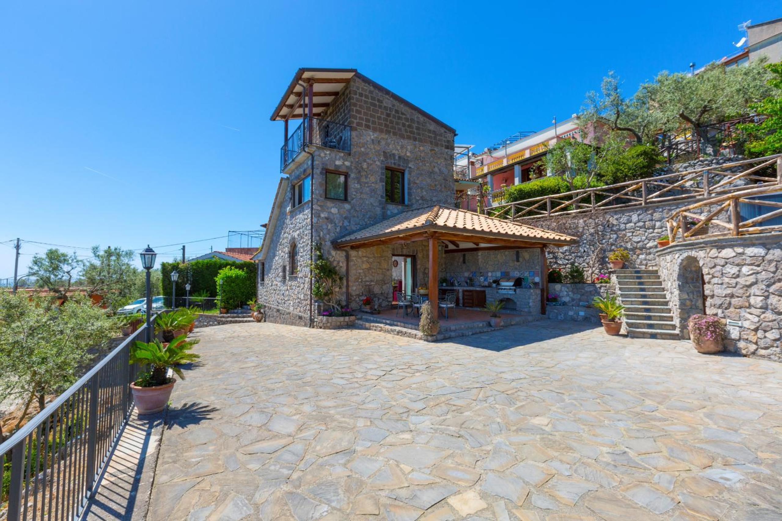 AMORE RENTALS - Villa Ambra photo 5