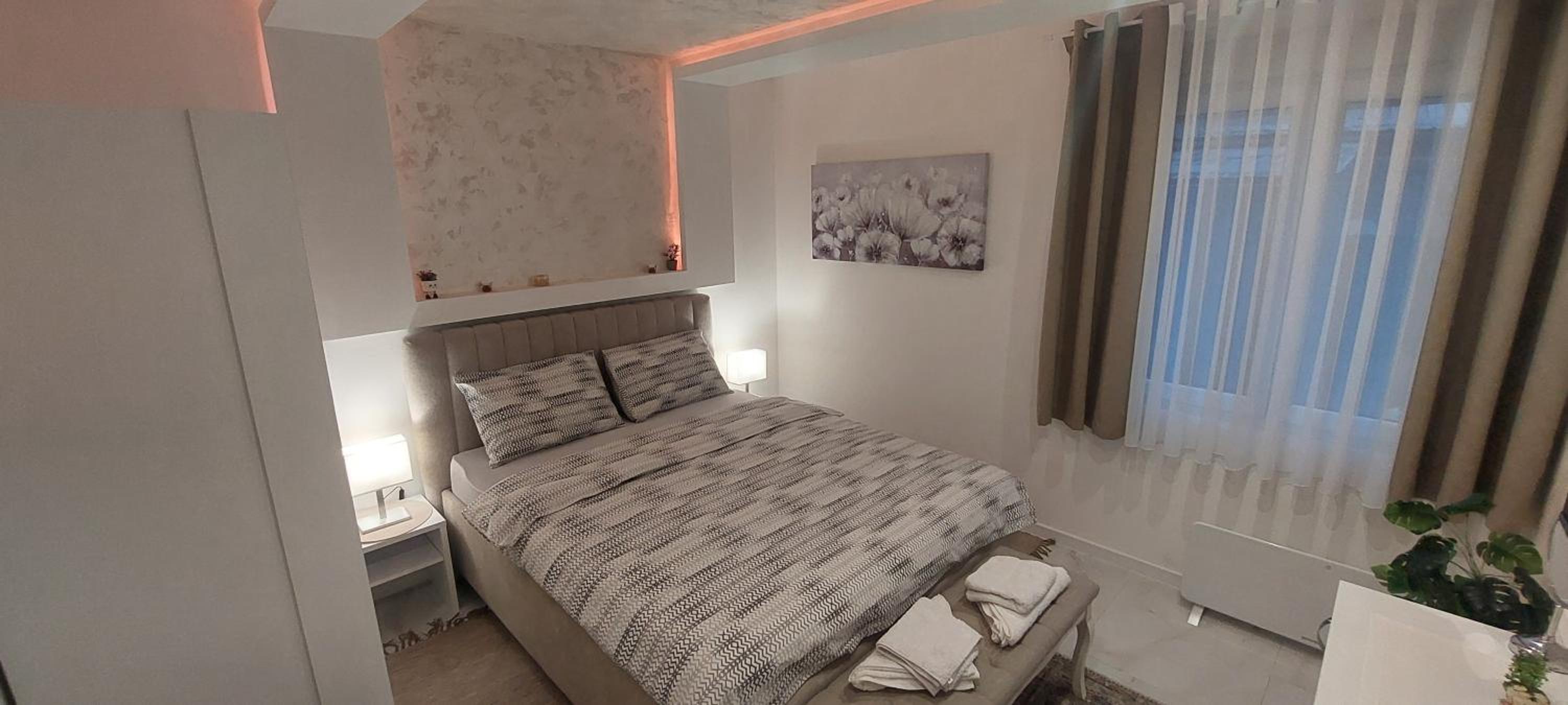 GOLD APARTMANI