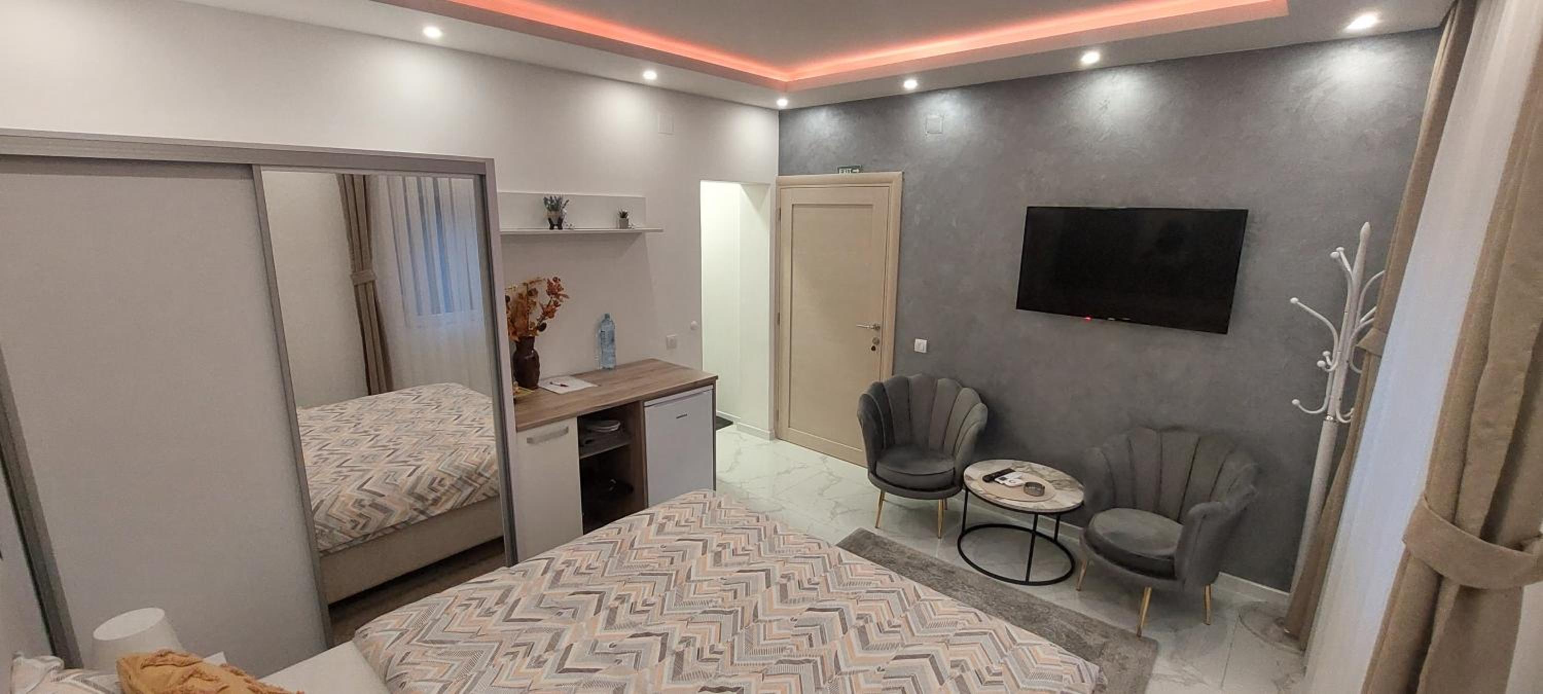 GOLD APARTMANI