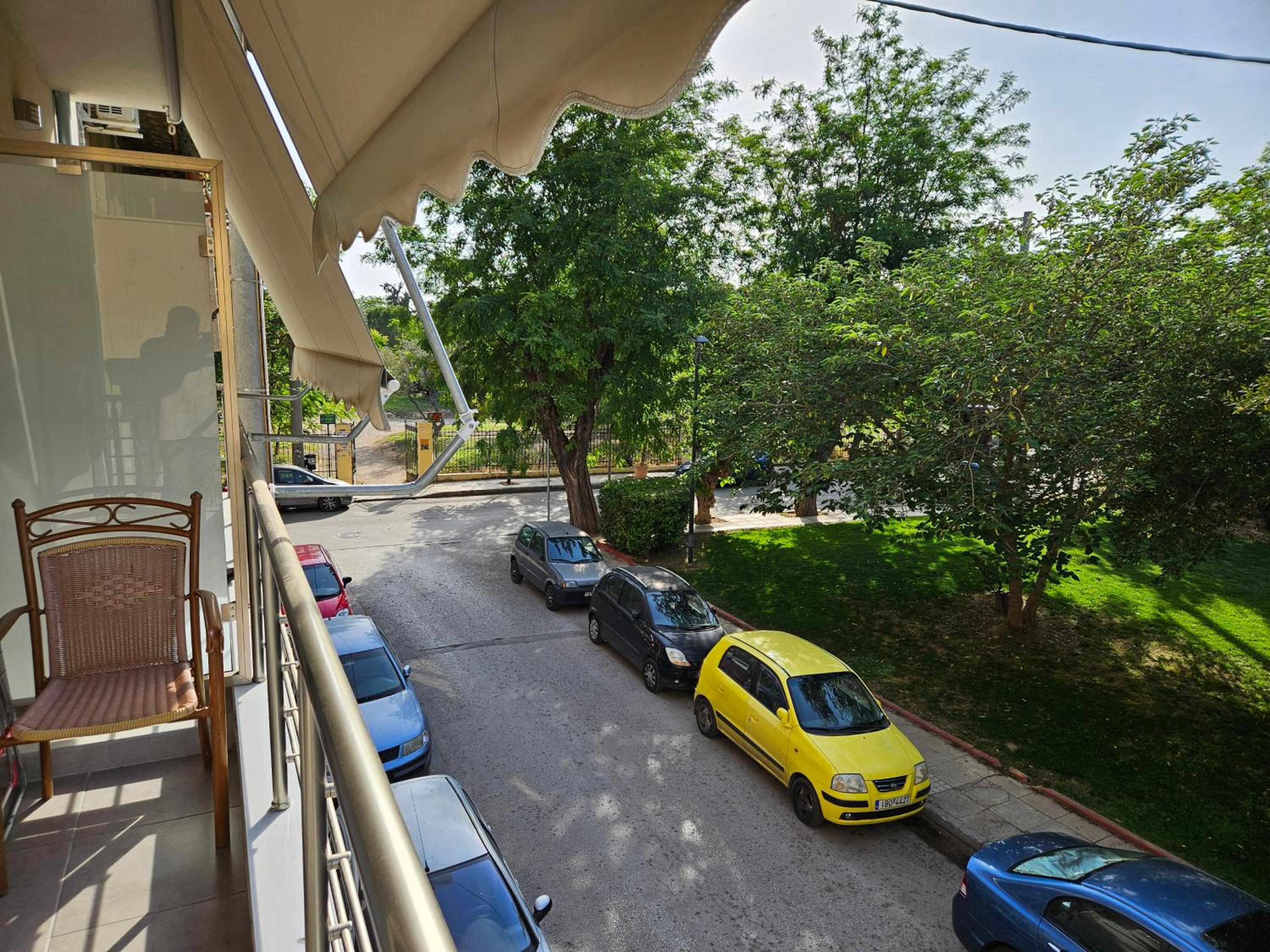 Academia apartments by the park