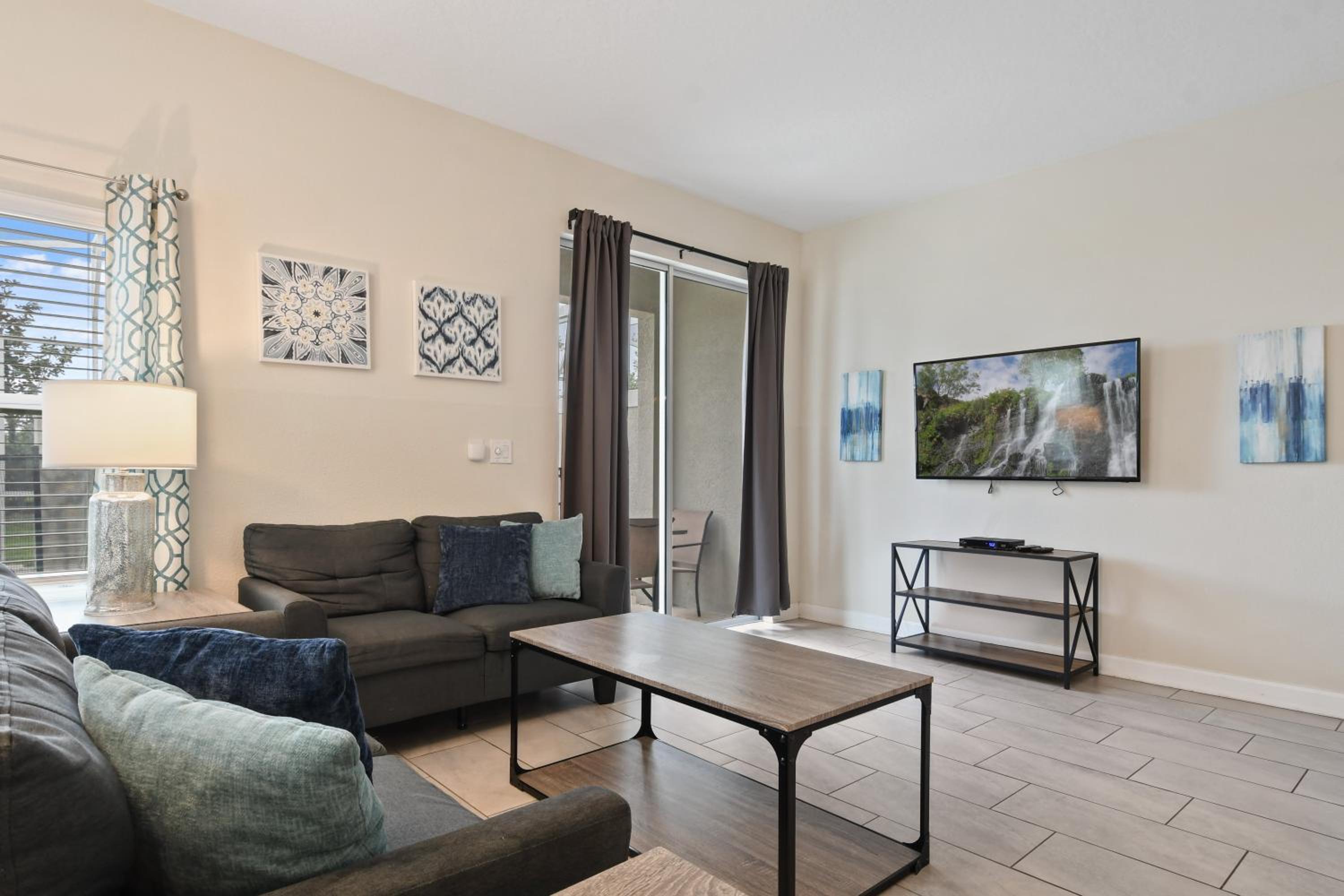 5BR Champions Gate w/ Private Pool - Near Disney
