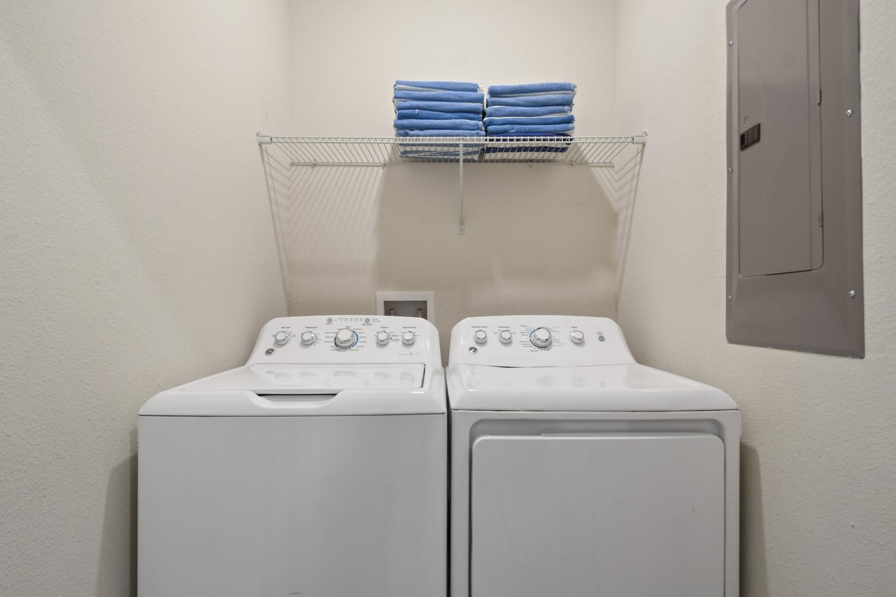 5BR Champions Gate w/ Private Pool - Near Disney