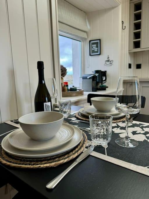 Nᴼ 21 Beautiful Cosy Modern Traditional Cottage view 3