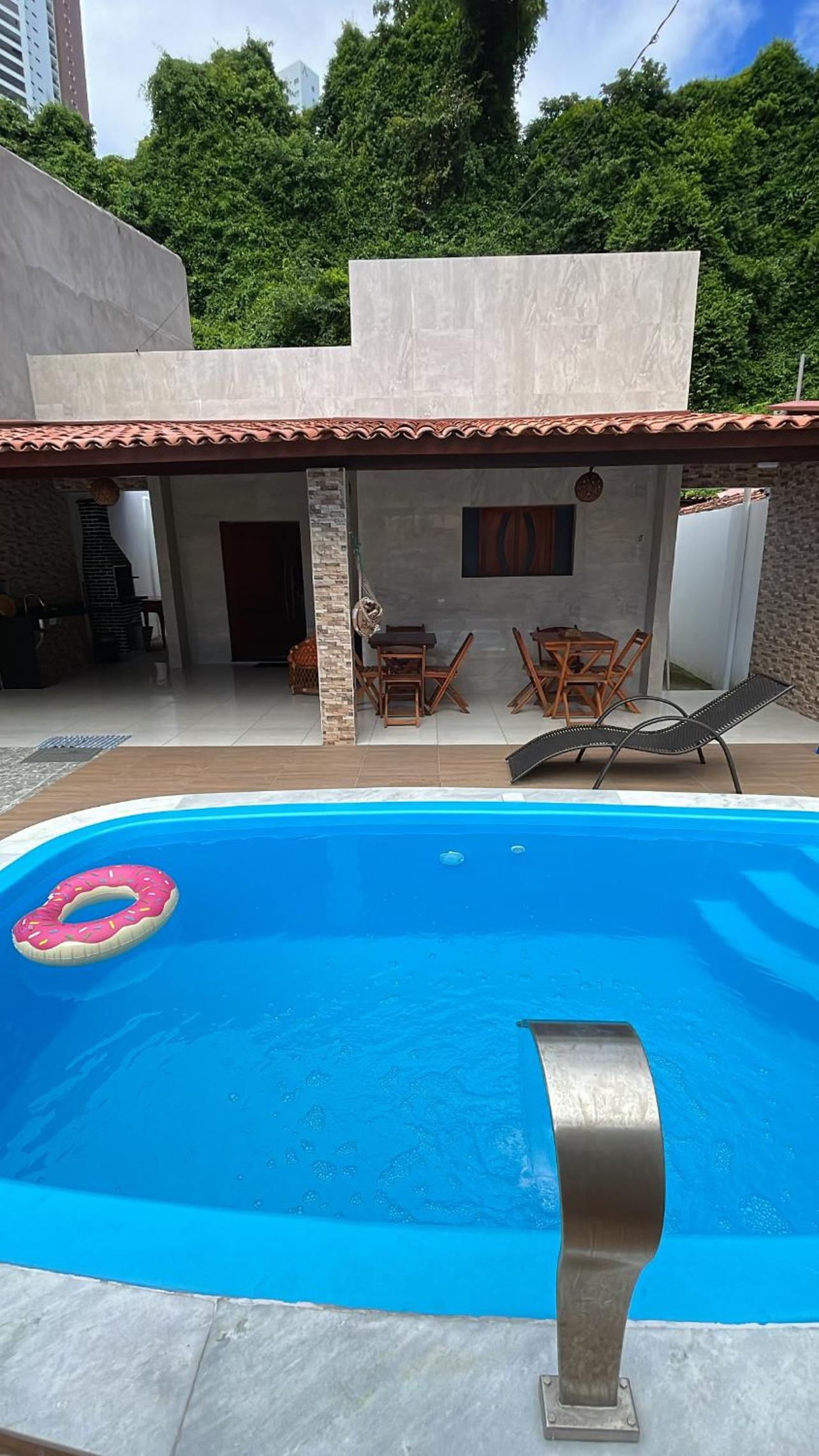 Casa á 400m da Praia de Cabo Branco - João Pessoa